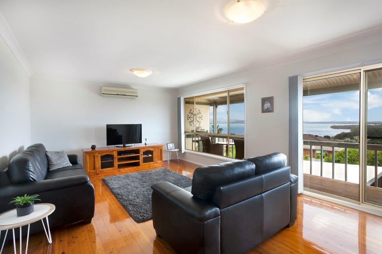 46 Cuthbert Drive, Mount Warrigal - Thumbnail 2