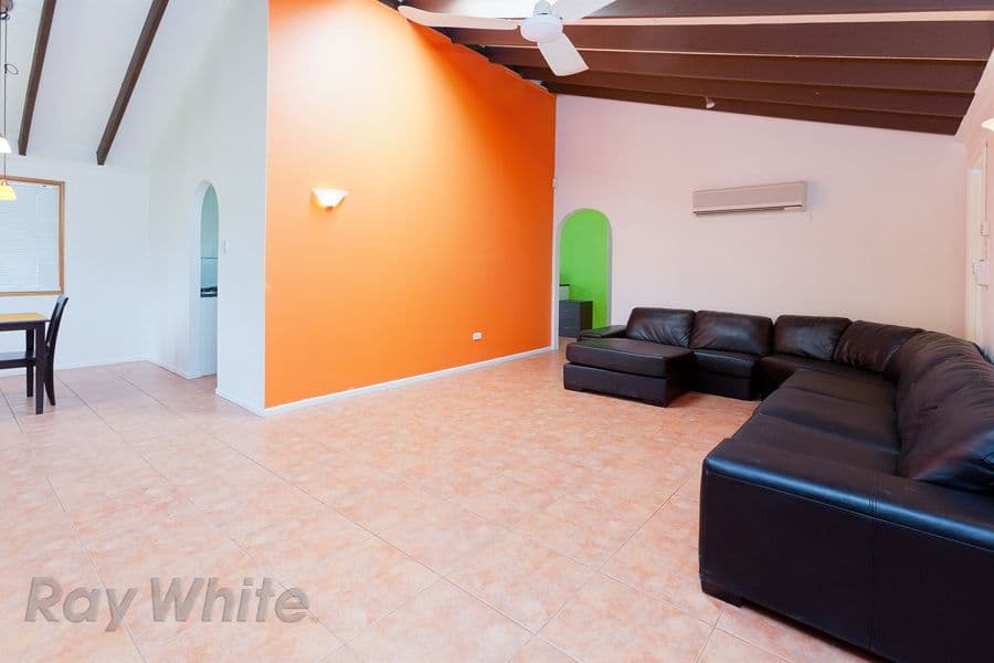 2 Lorraine Street, CAMIRA QLD 4300, Camira - Thumbnail 5