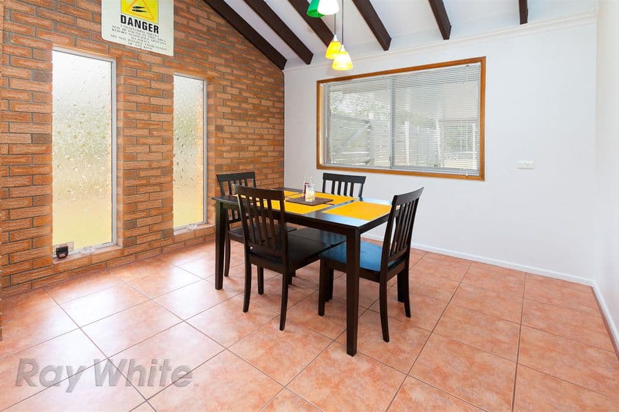 2 Lorraine Street, CAMIRA QLD 4300, Camira - Thumbnail 6
