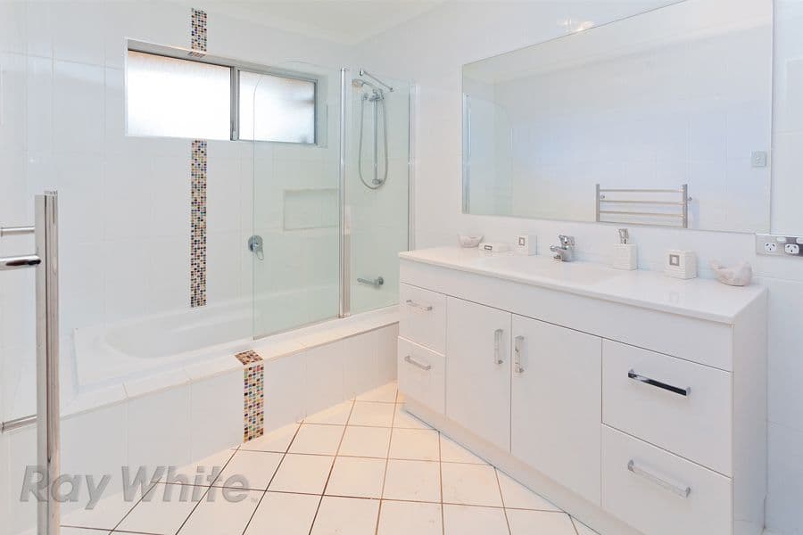 2 Lorraine Street, CAMIRA QLD 4300, Camira - Thumbnail 7