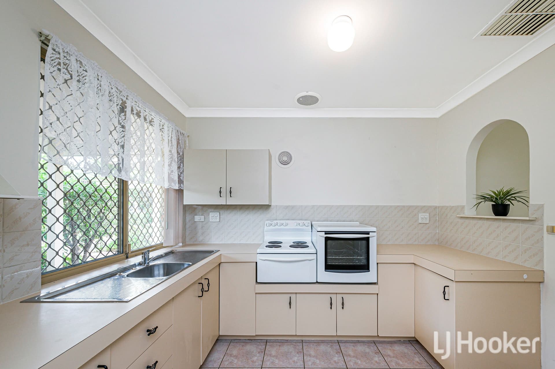 29/24 Southdown Place, Thornlie, Thornlie - Thumbnail 3