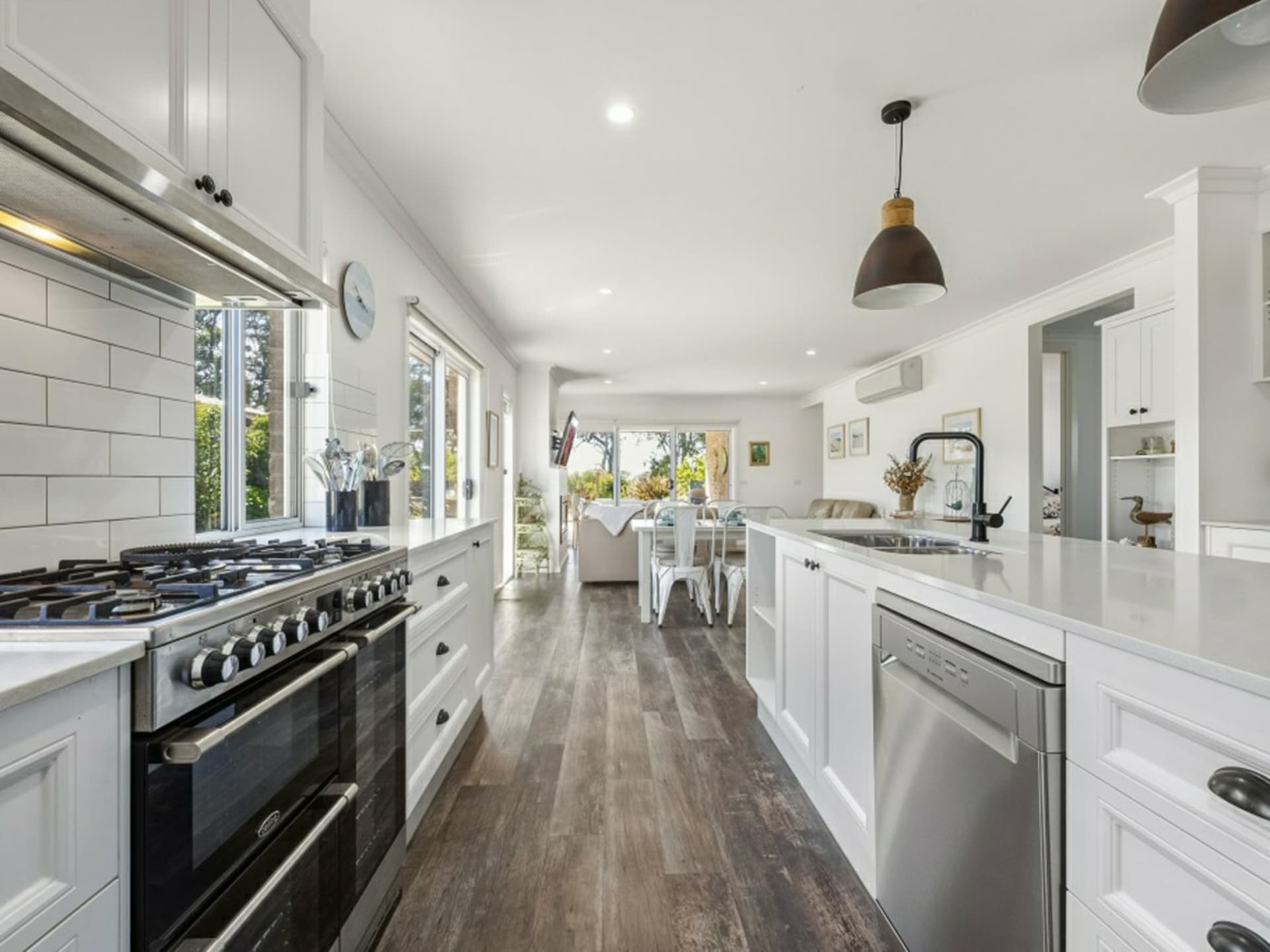 19 Aquabella Drive, Eagle Point, Eagle Point - Thumbnail 2