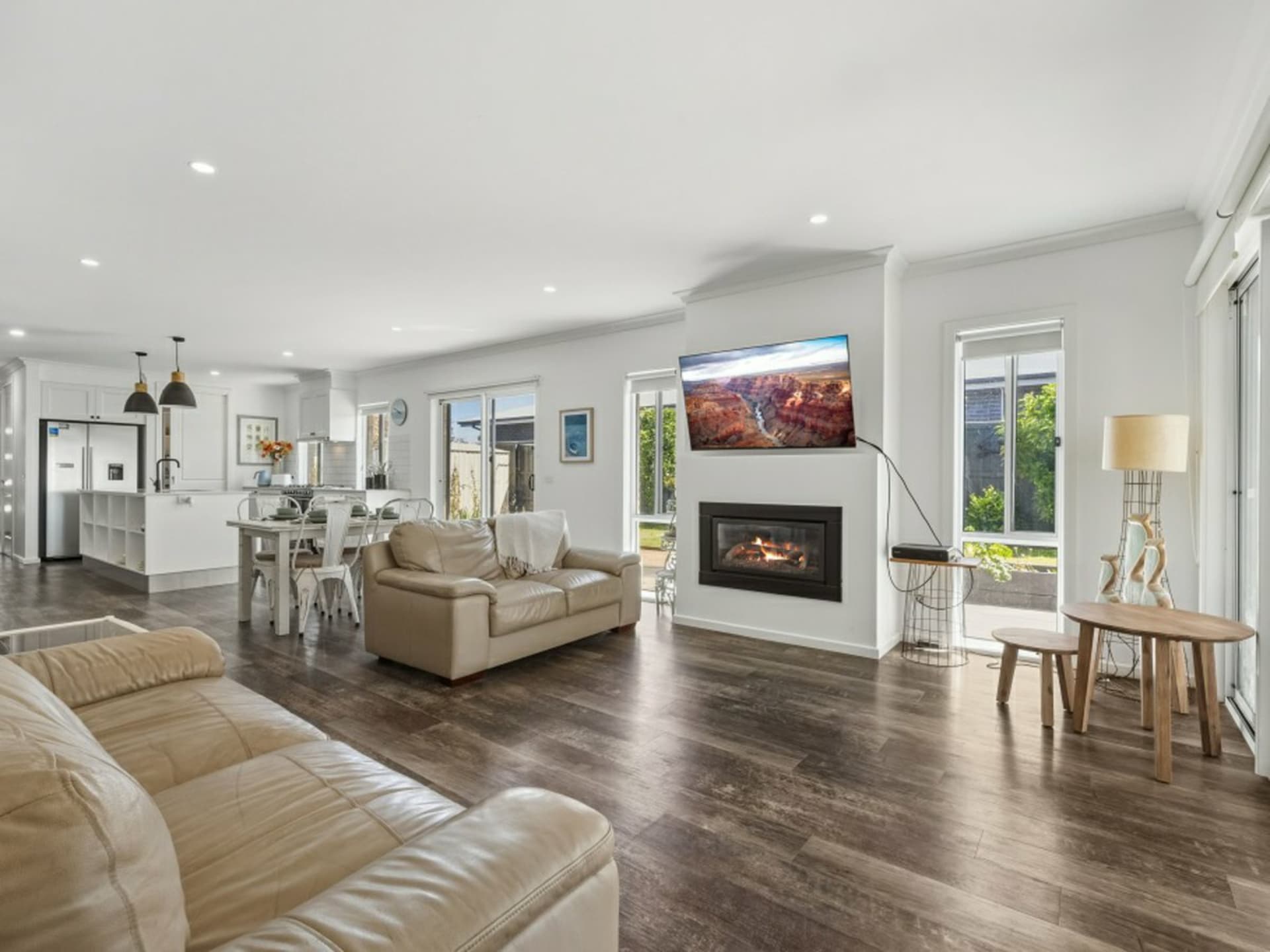 19 Aquabella Drive, Eagle Point, Eagle Point - Thumbnail 3