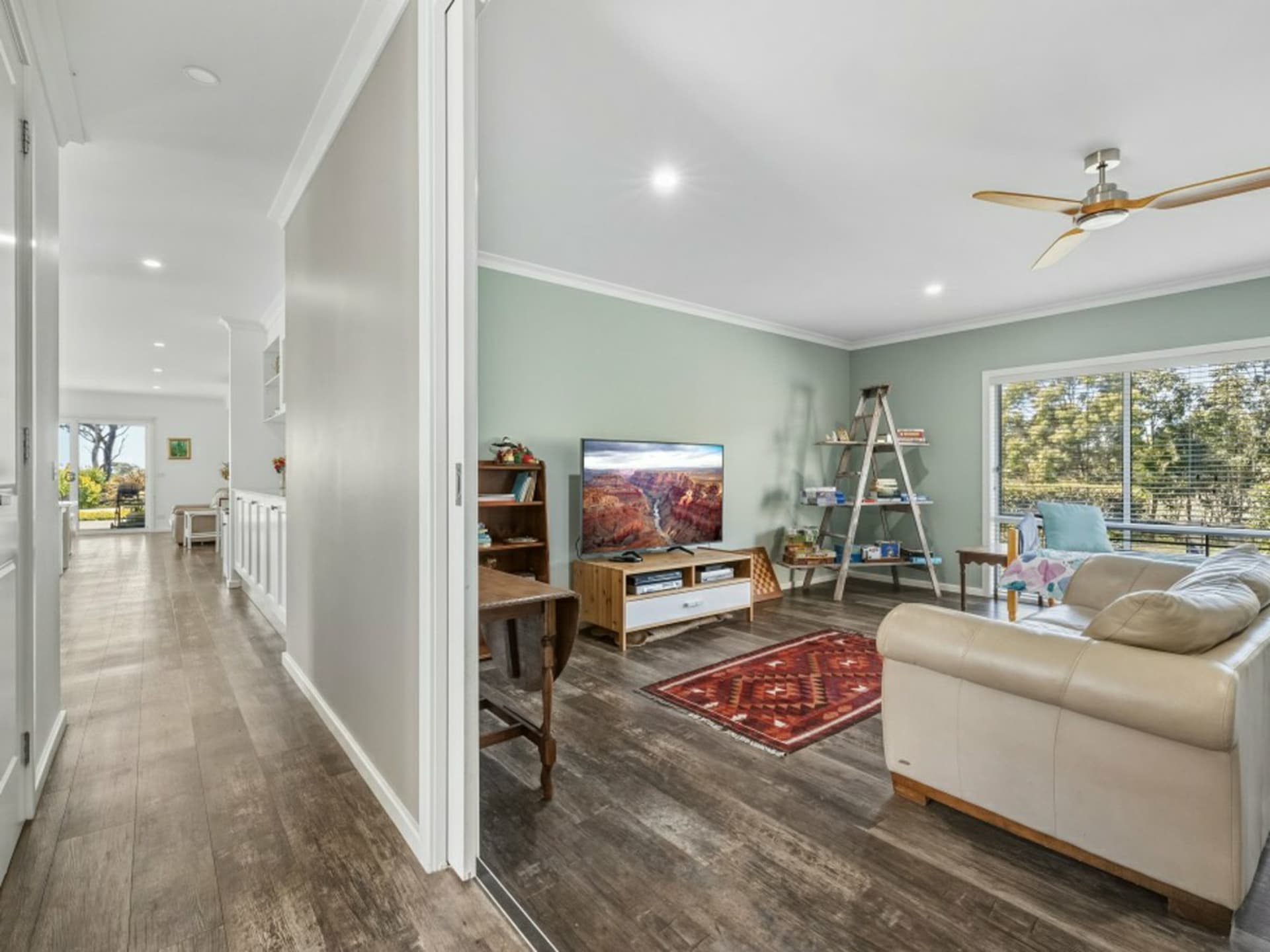 19 Aquabella Drive, Eagle Point, Eagle Point - Thumbnail 5