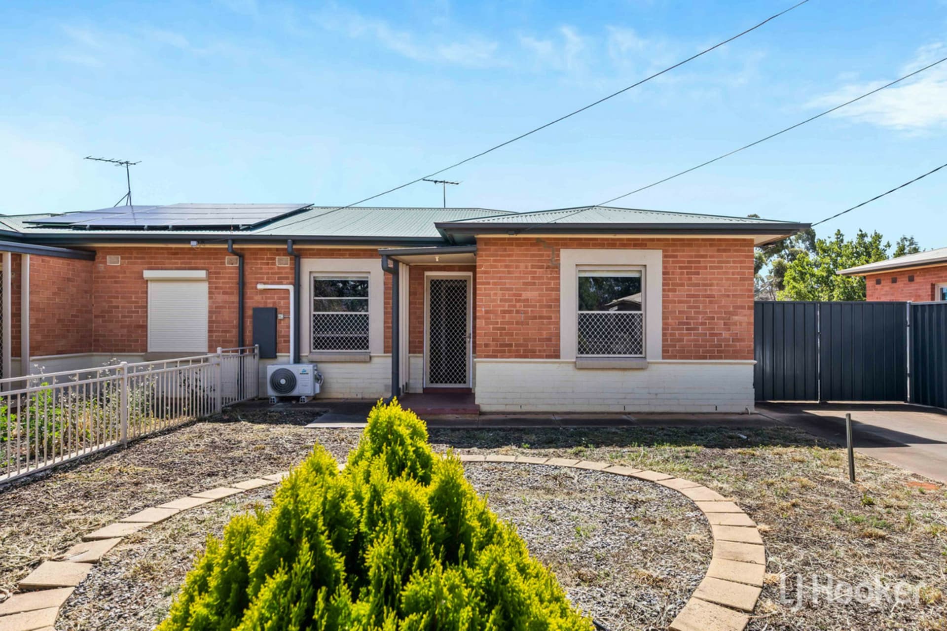 11 Tollerdown Street, Davoren Park, Davoren Park - Thumbnail 3