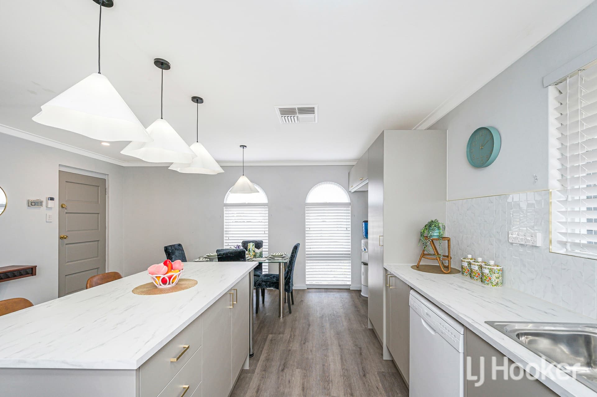 180 High Road, Riverton, Riverton - Thumbnail 5