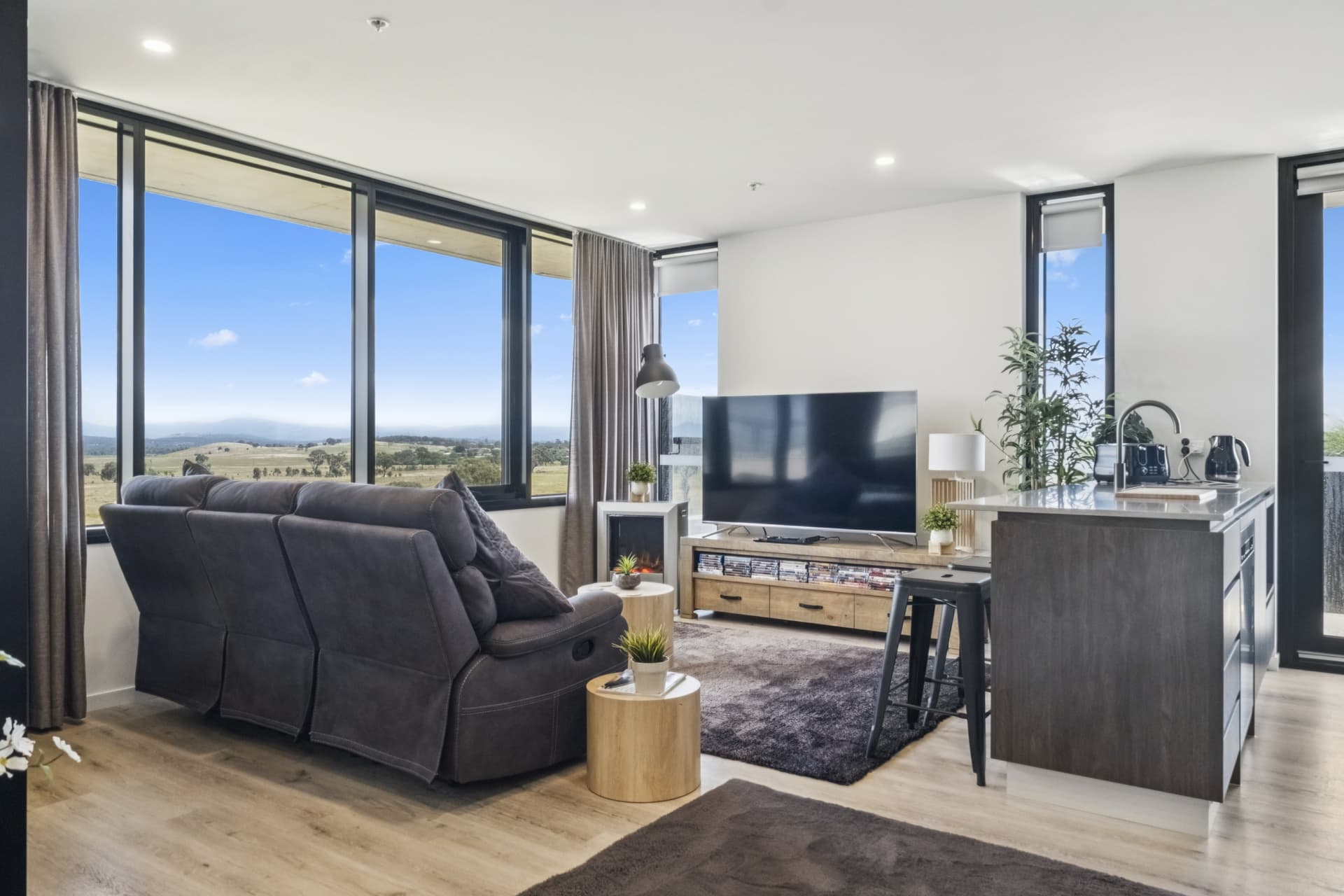 613/61 Camilleri Way, Gungahlin, Gungahlin - Thumbnail 2