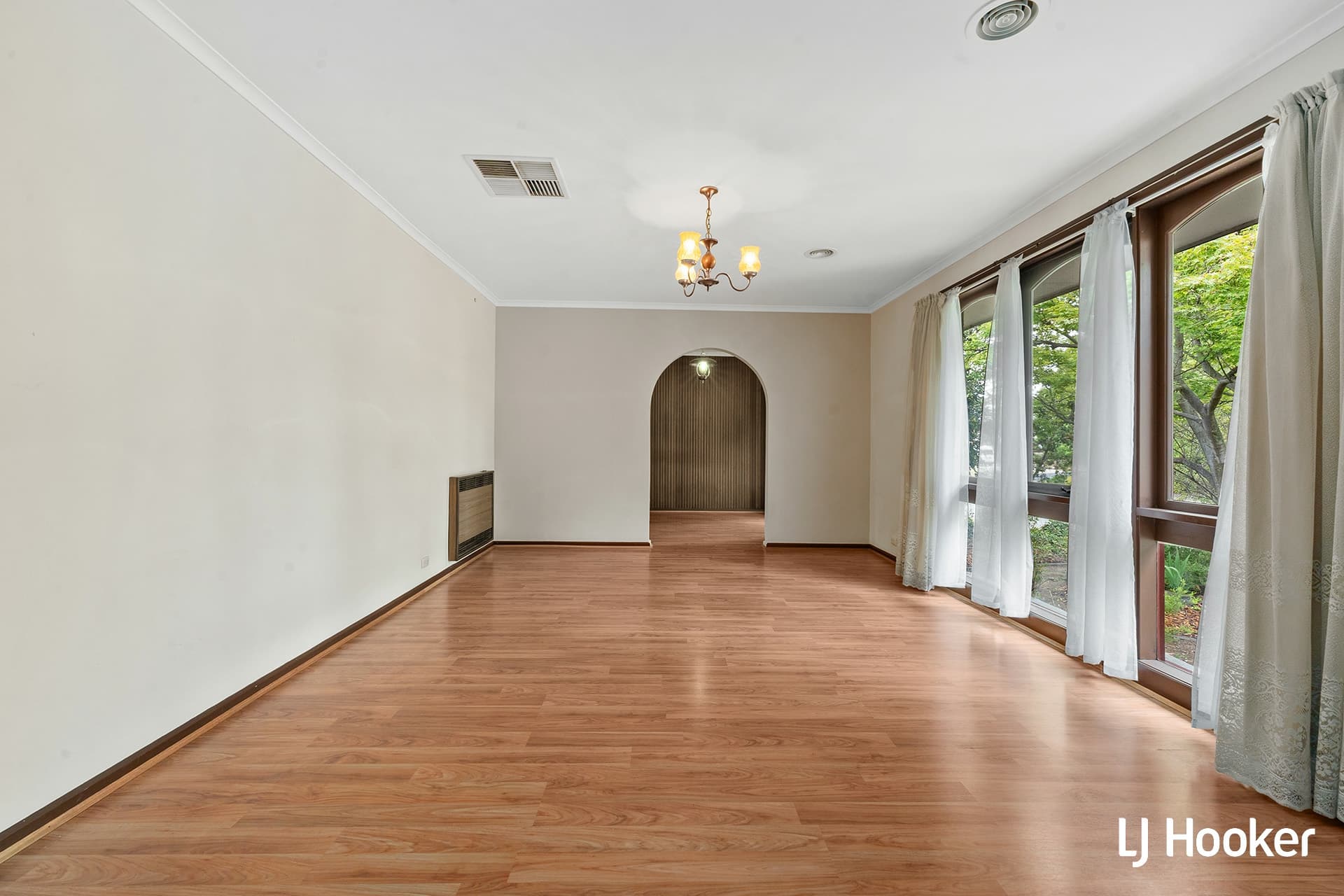 3 Dalley Crescent, Latham, Latham - Thumbnail 2
