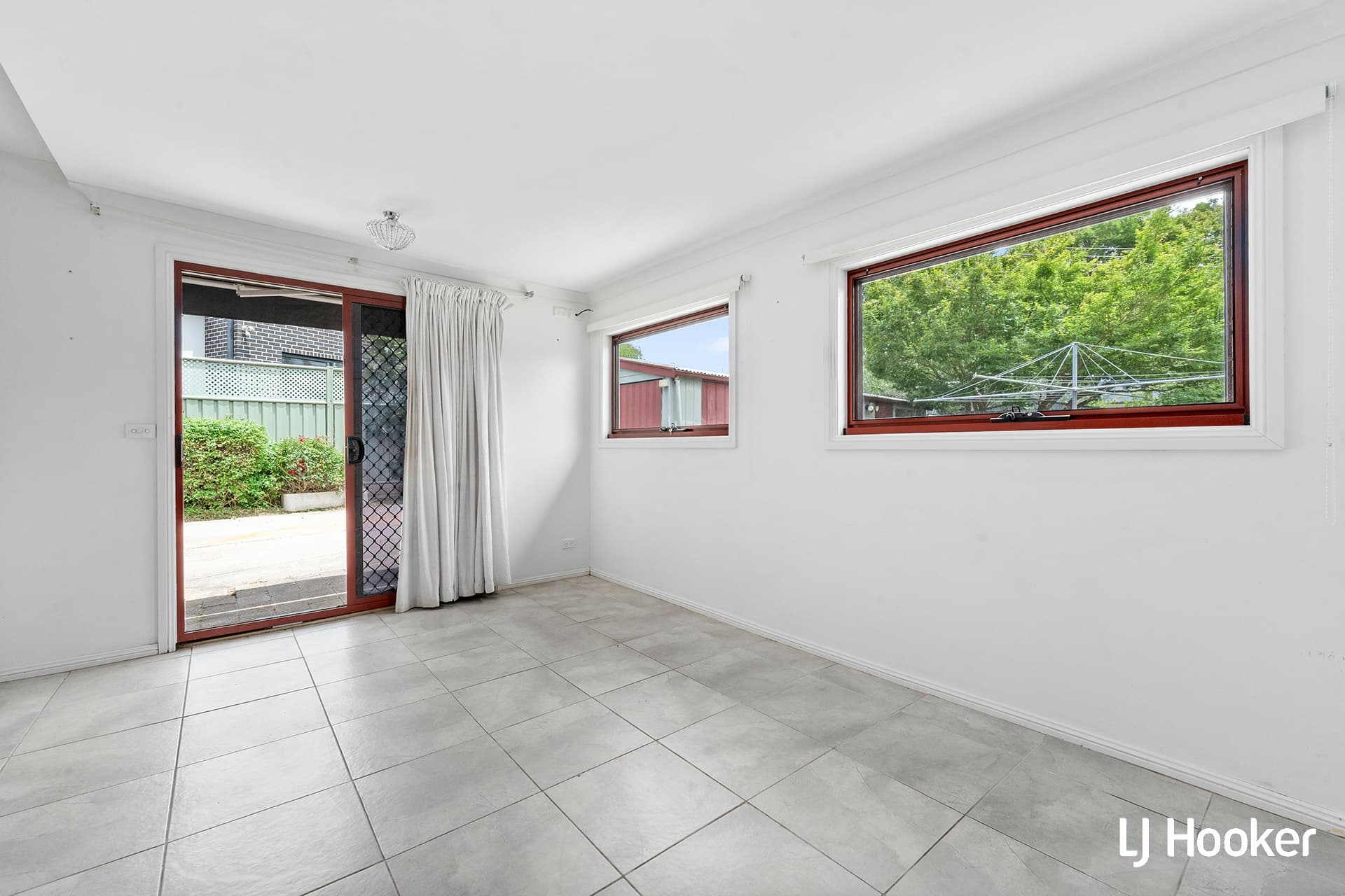 3 Dalley Crescent, Latham, Latham - Thumbnail 6