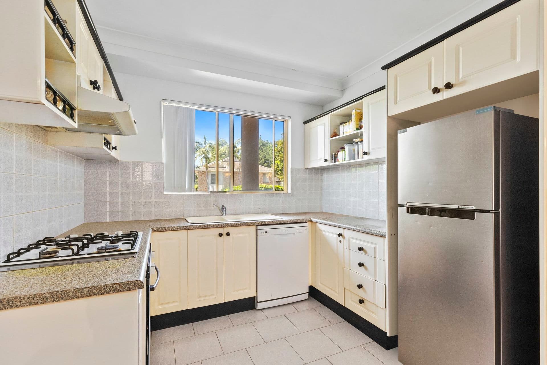 10/9-13 Junction Road, Terrigal, Terrigal - Thumbnail 4
