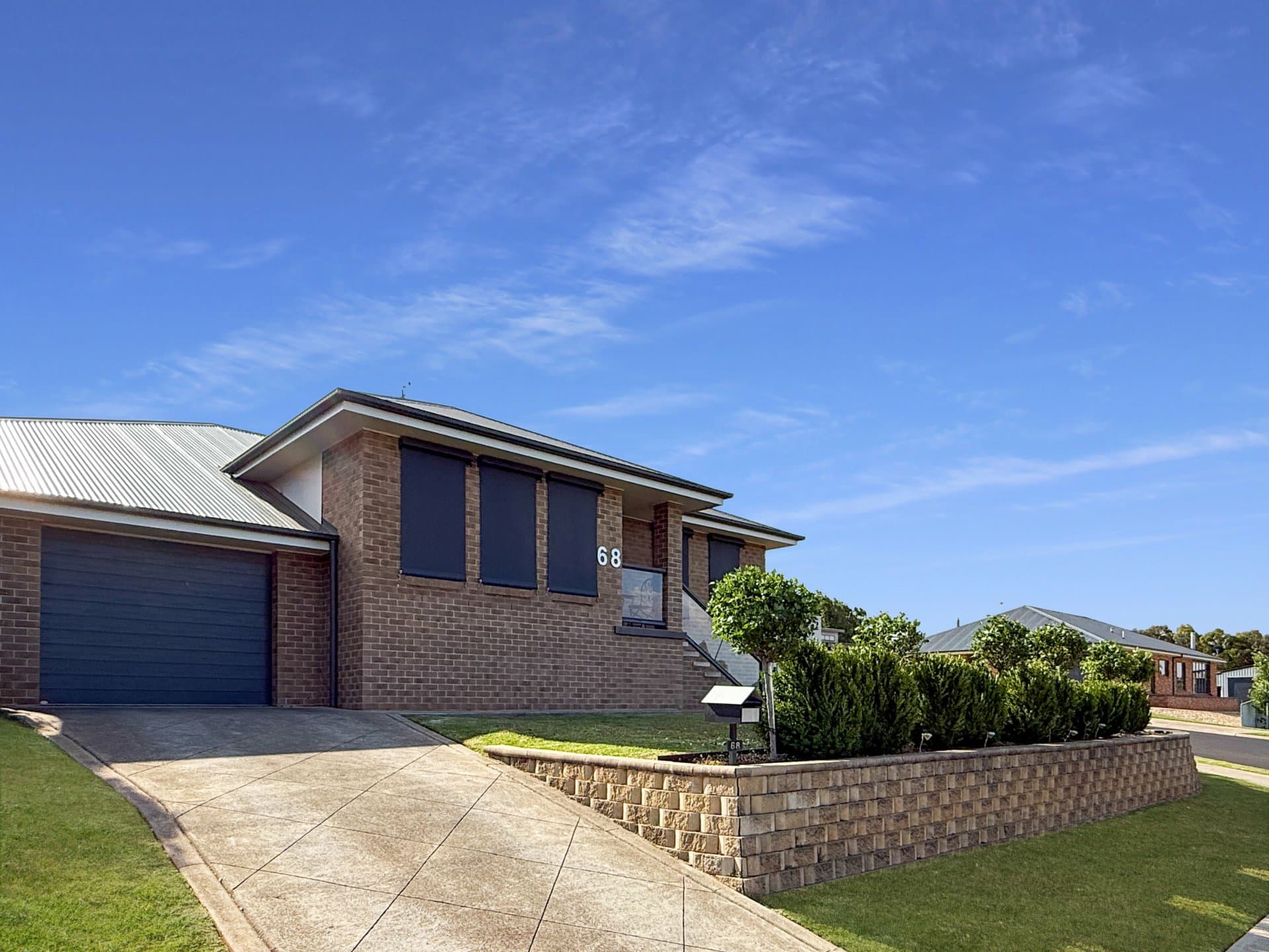 68 Jordan Place, Young, Young - Thumbnail 2