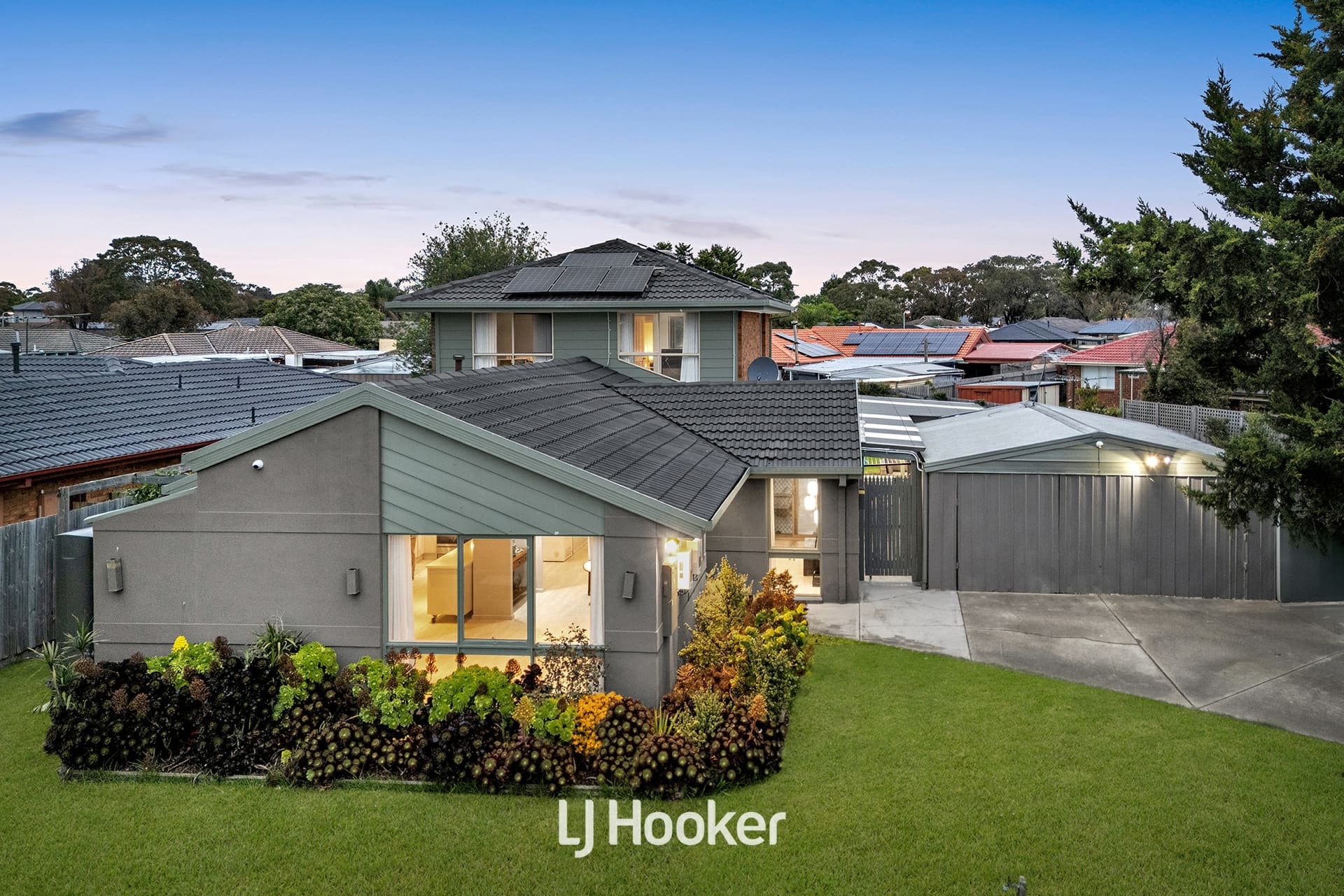 4 Hindmarsh Court, Cranbourne North, Cranbourne North - Thumbnail 2