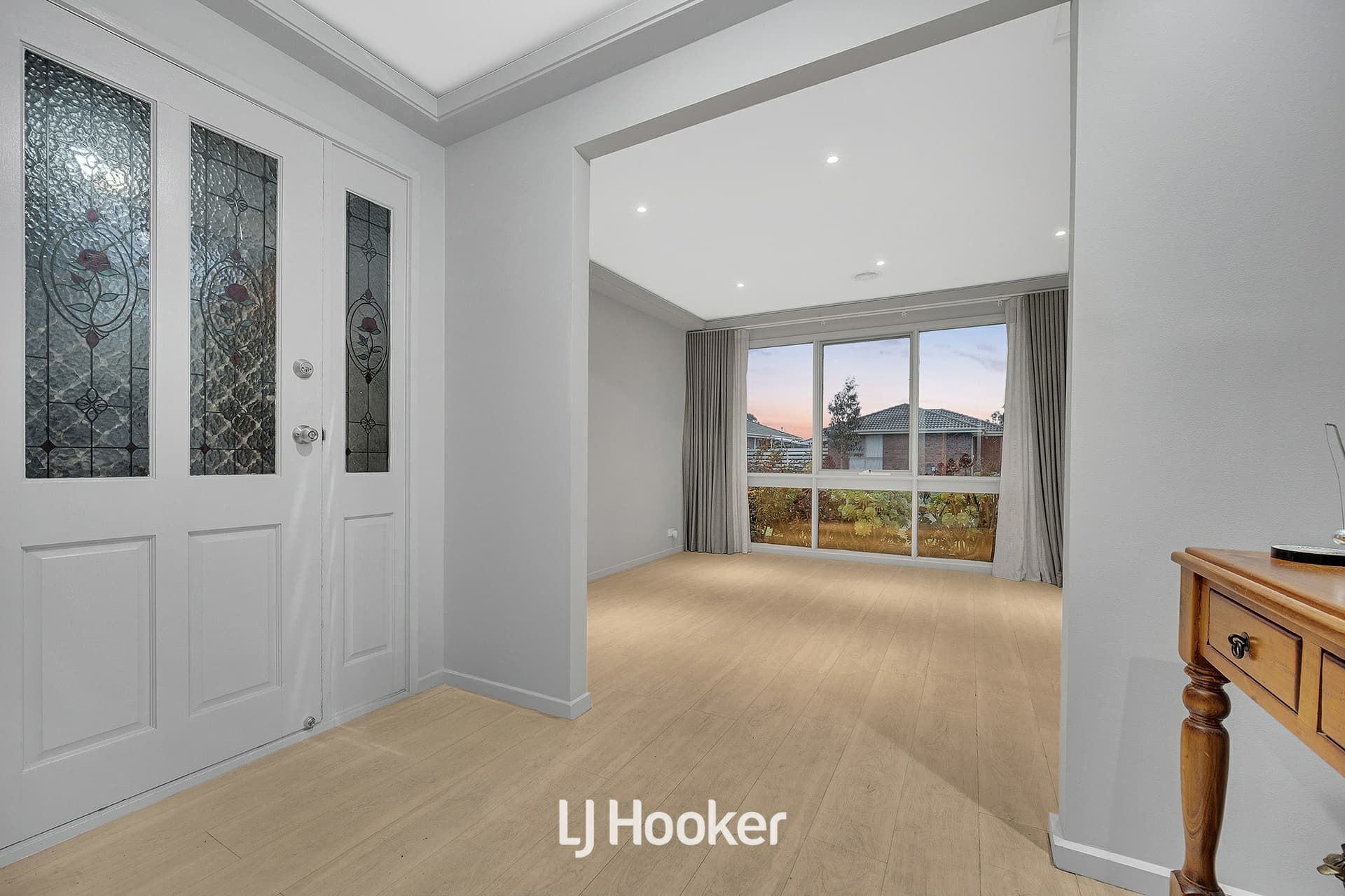 4 Hindmarsh Court, Cranbourne North, Cranbourne North - Thumbnail 3