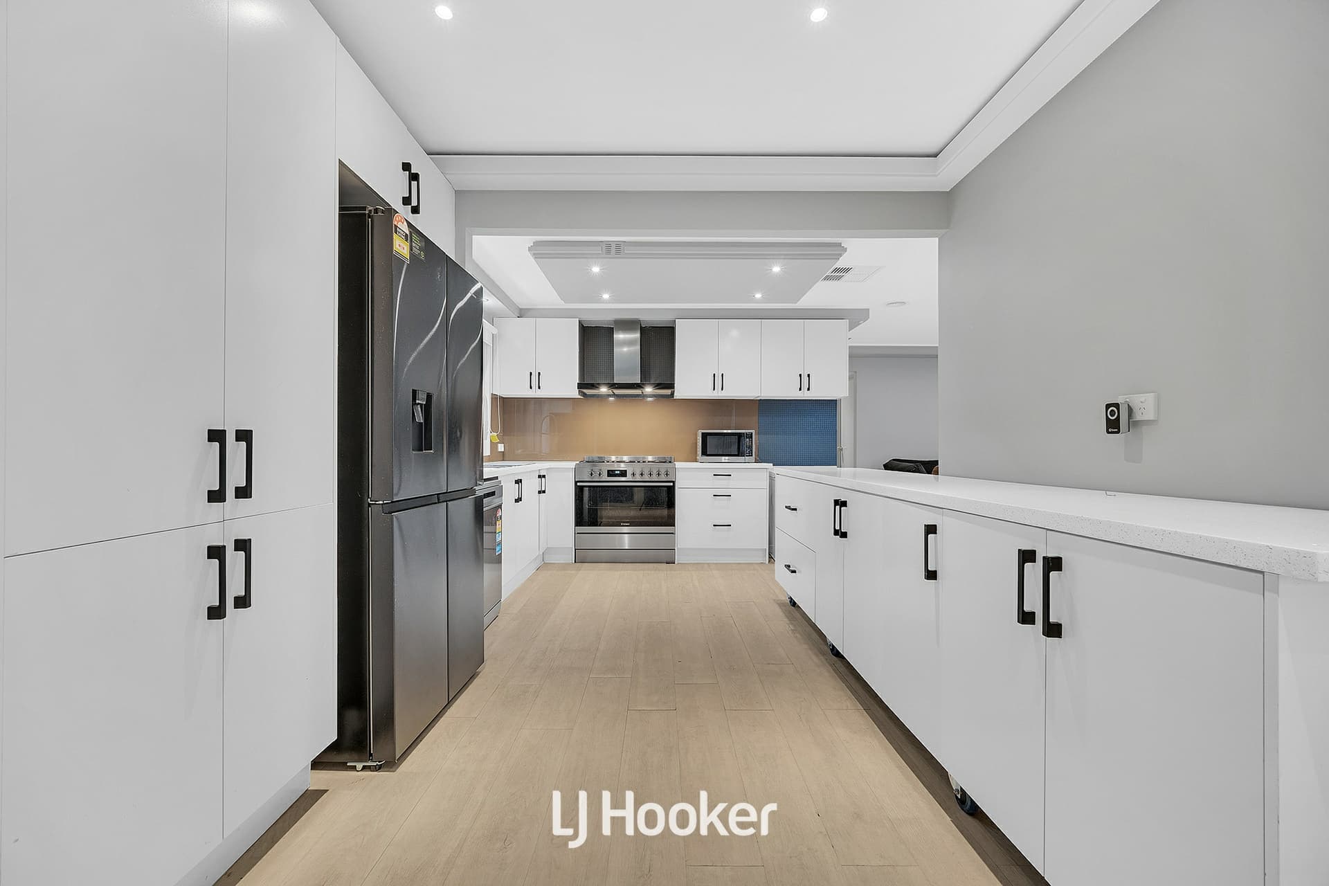 4 Hindmarsh Court, Cranbourne North, Cranbourne North - Thumbnail 6