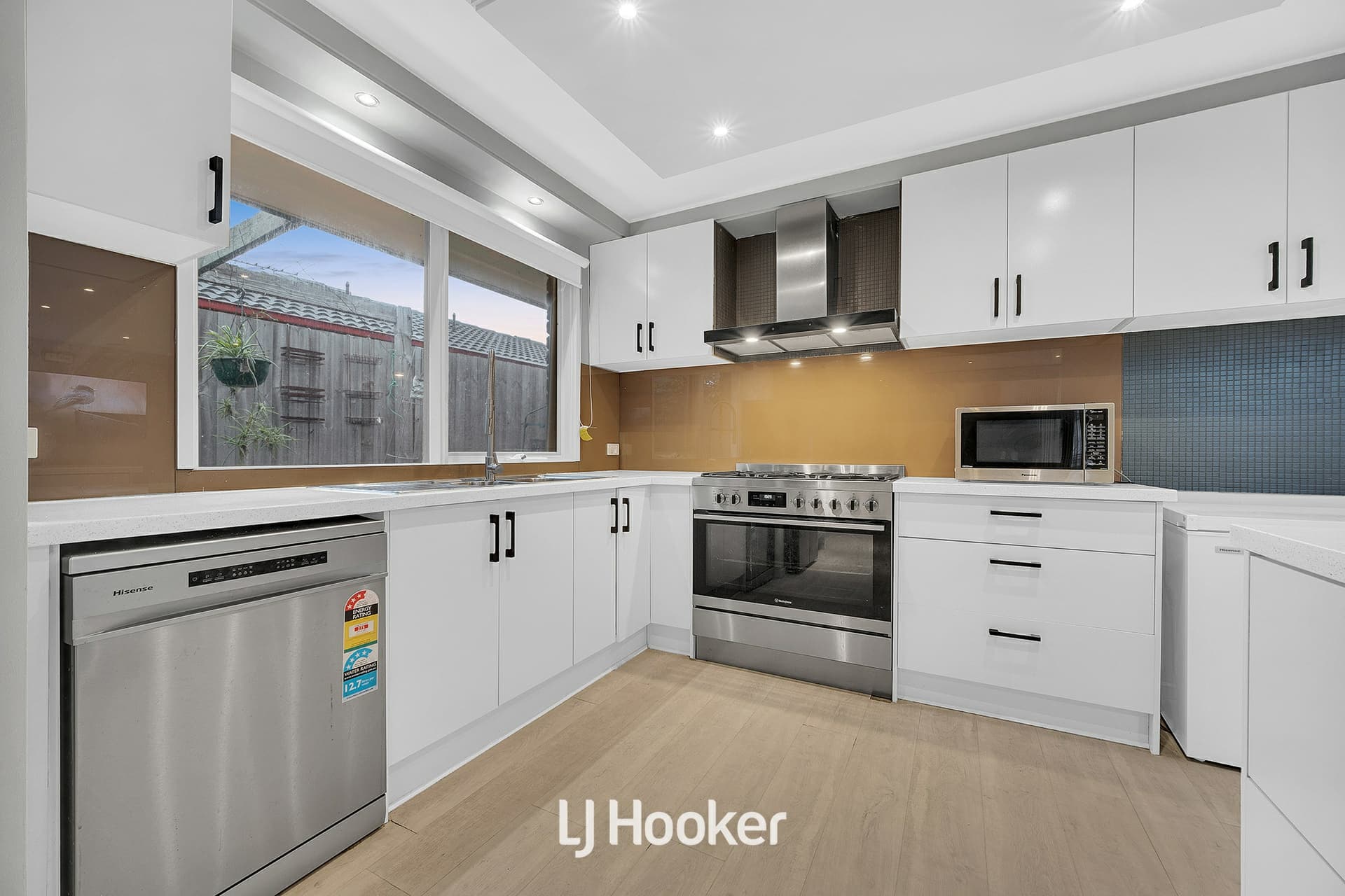4 Hindmarsh Court, Cranbourne North, Cranbourne North - Thumbnail 8