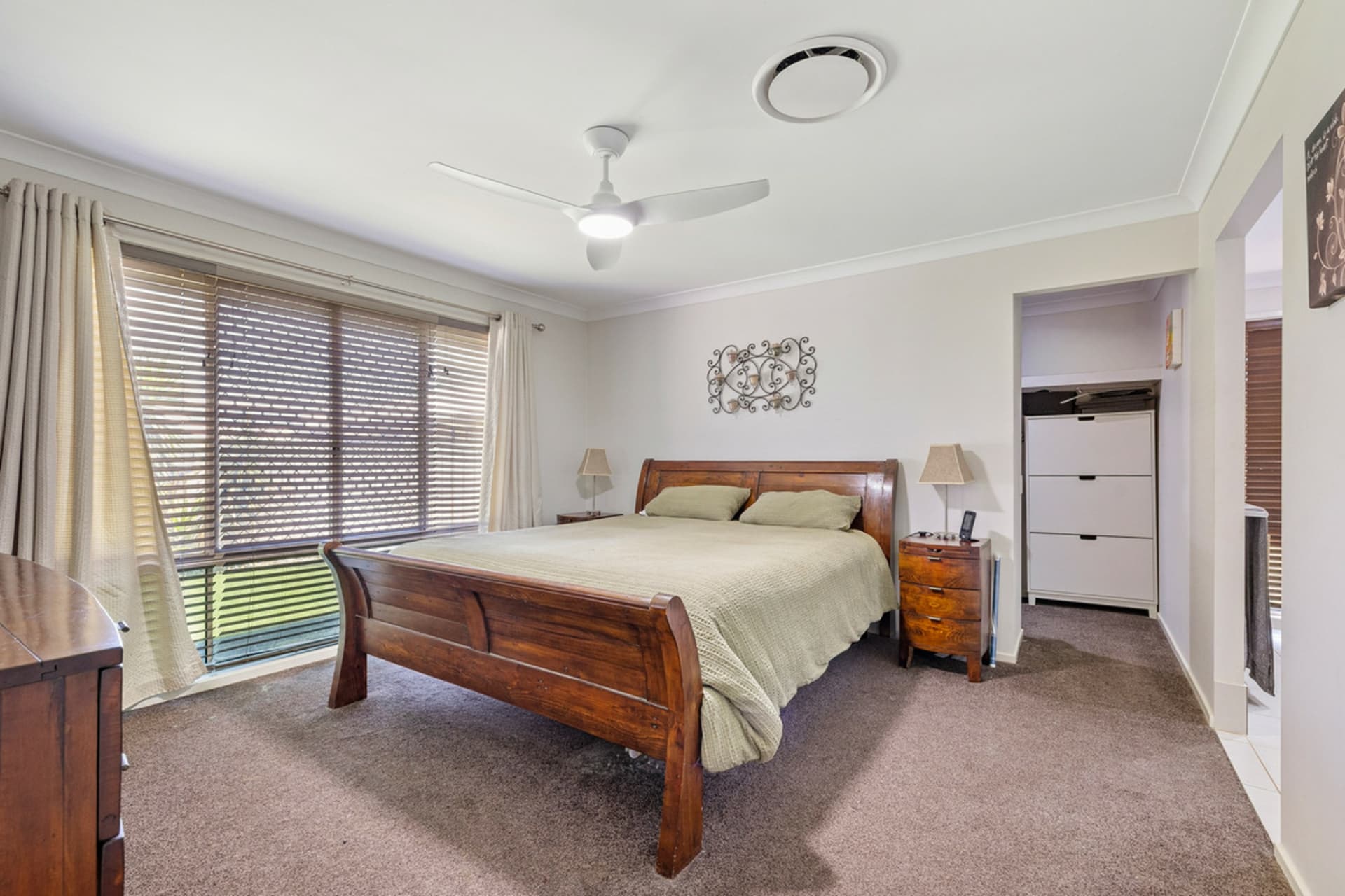 18 Daly Place, Redland Bay, Redland Bay - Thumbnail 4
