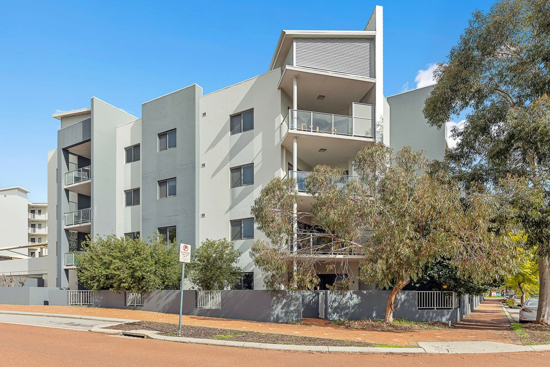 38/2 Walsh Loop, Joondalup, Joondalup - Image 1