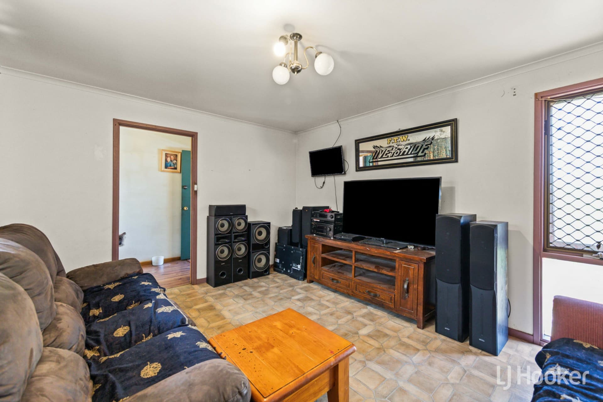 21 Chesser Street, Parafield Gardens, Parafield Gardens - Thumbnail 5