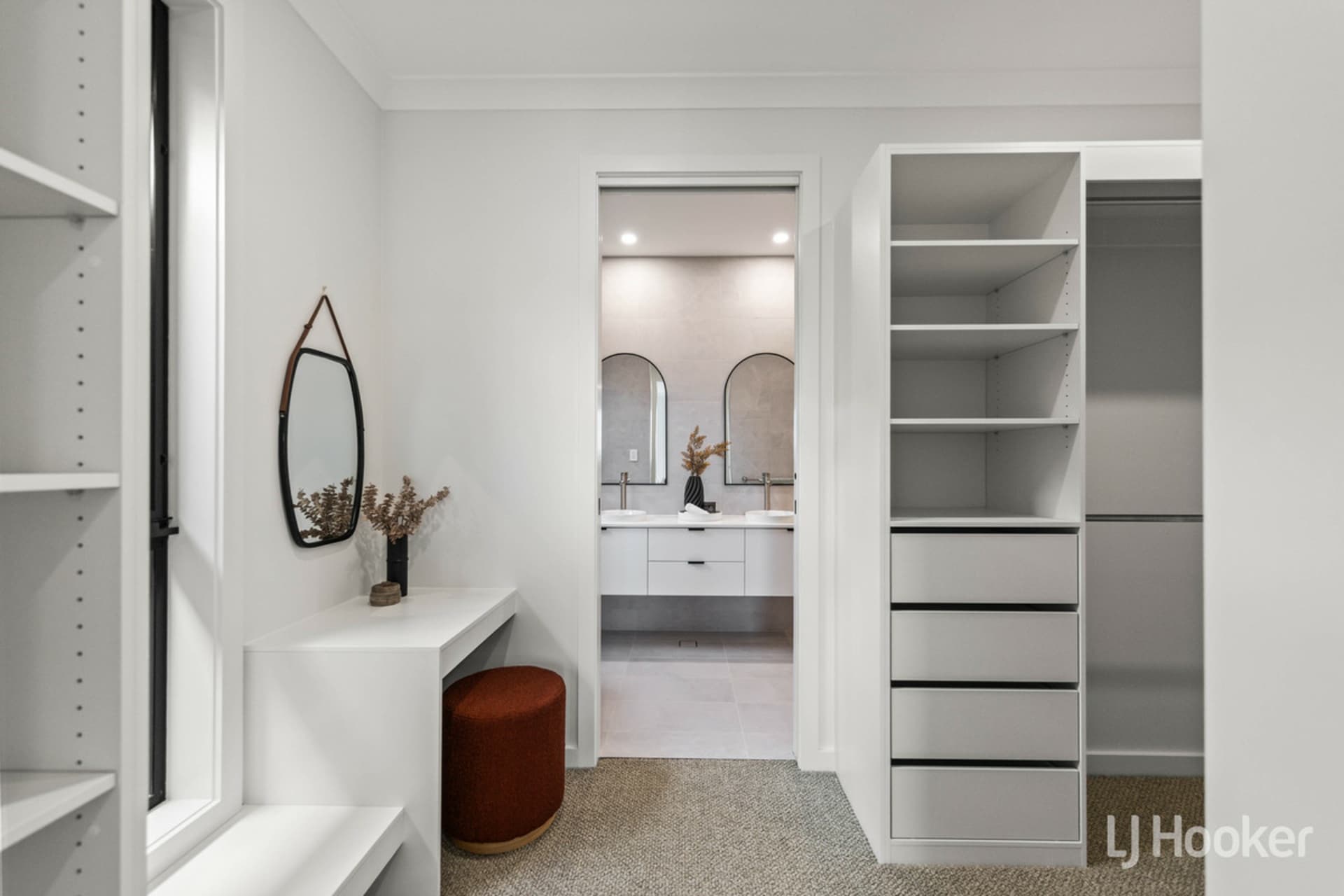 42 Marchant Trail, Riverlea Park, Riverlea Park - Thumbnail 8
