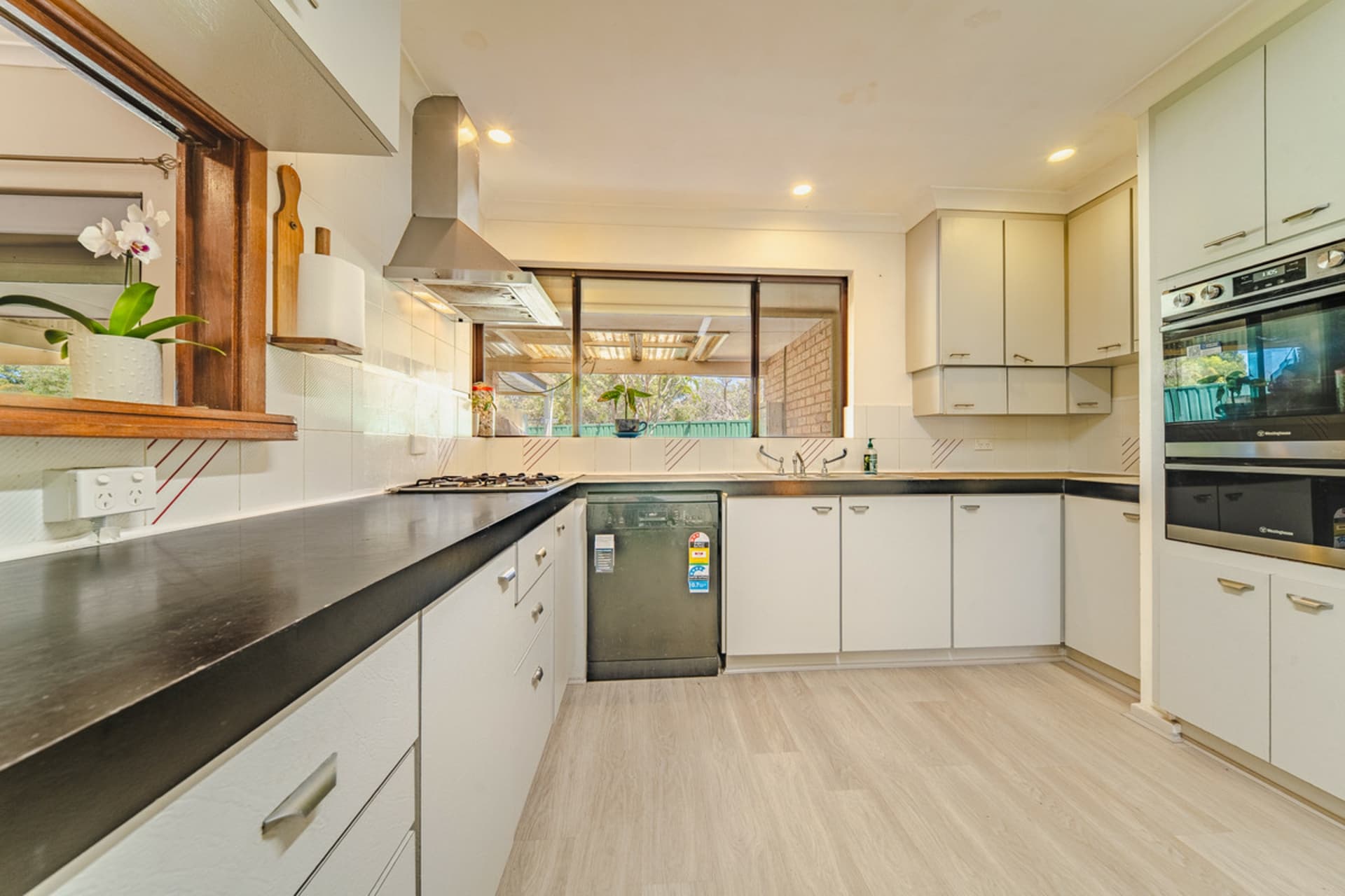 2/2 Durong Court, Greenfields, Greenfields - Thumbnail 8