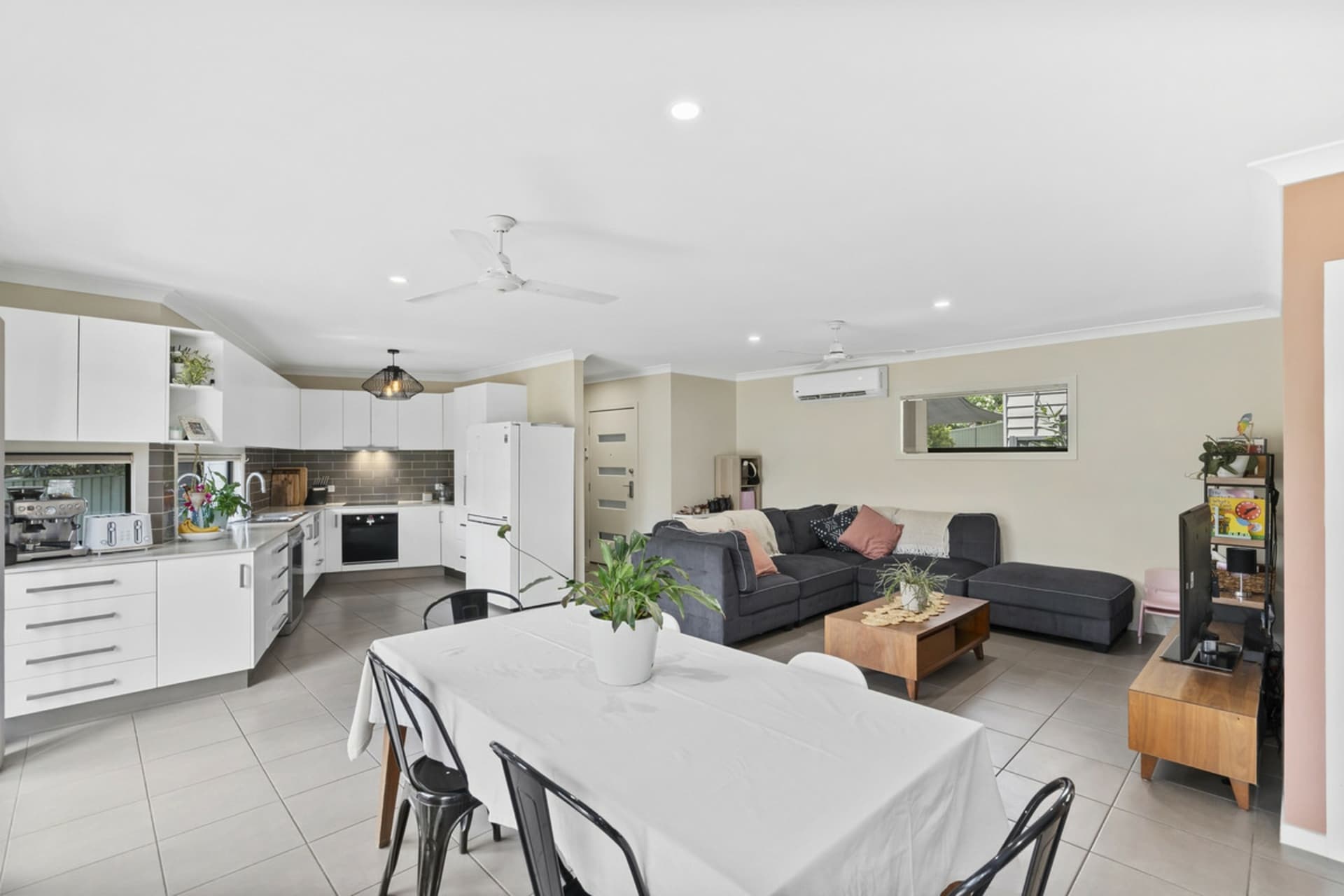2/8 Onyx Court, Carrara, Carrara - Thumbnail 6