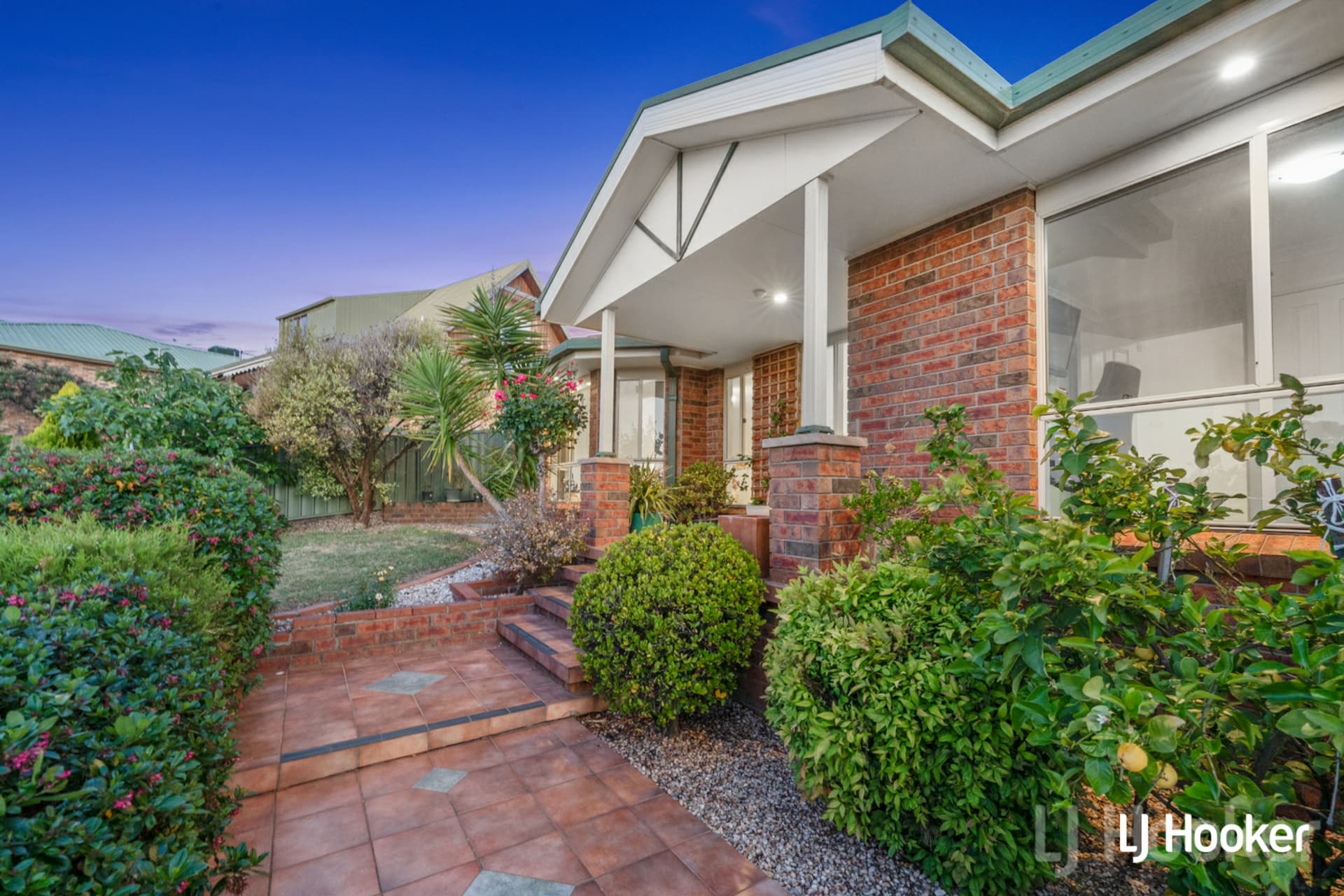 69 Crest Park Parade, Queanbeyan West, Queanbeyan West - Thumbnail 2