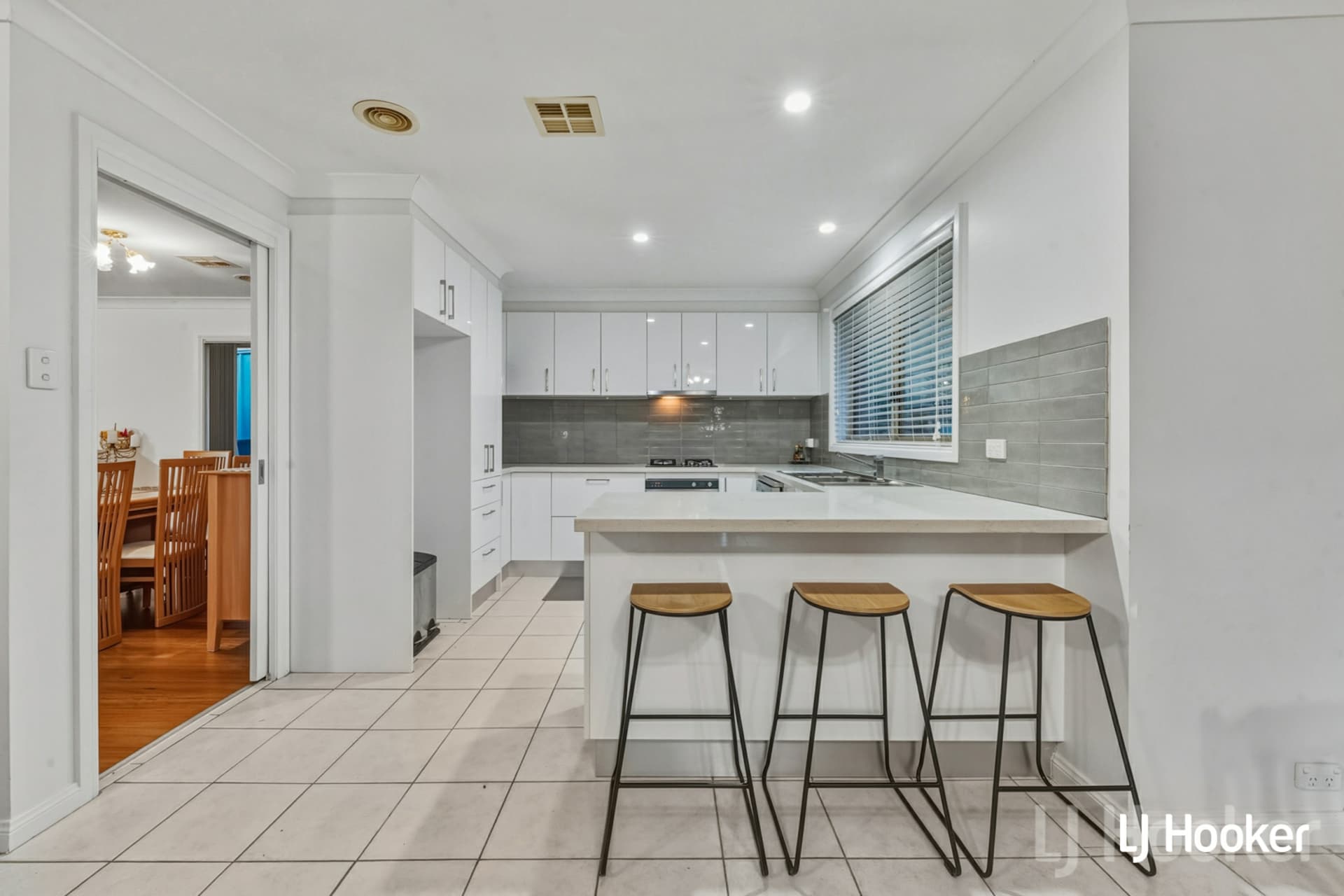 69 Crest Park Parade, Queanbeyan West, Queanbeyan West - Thumbnail 6