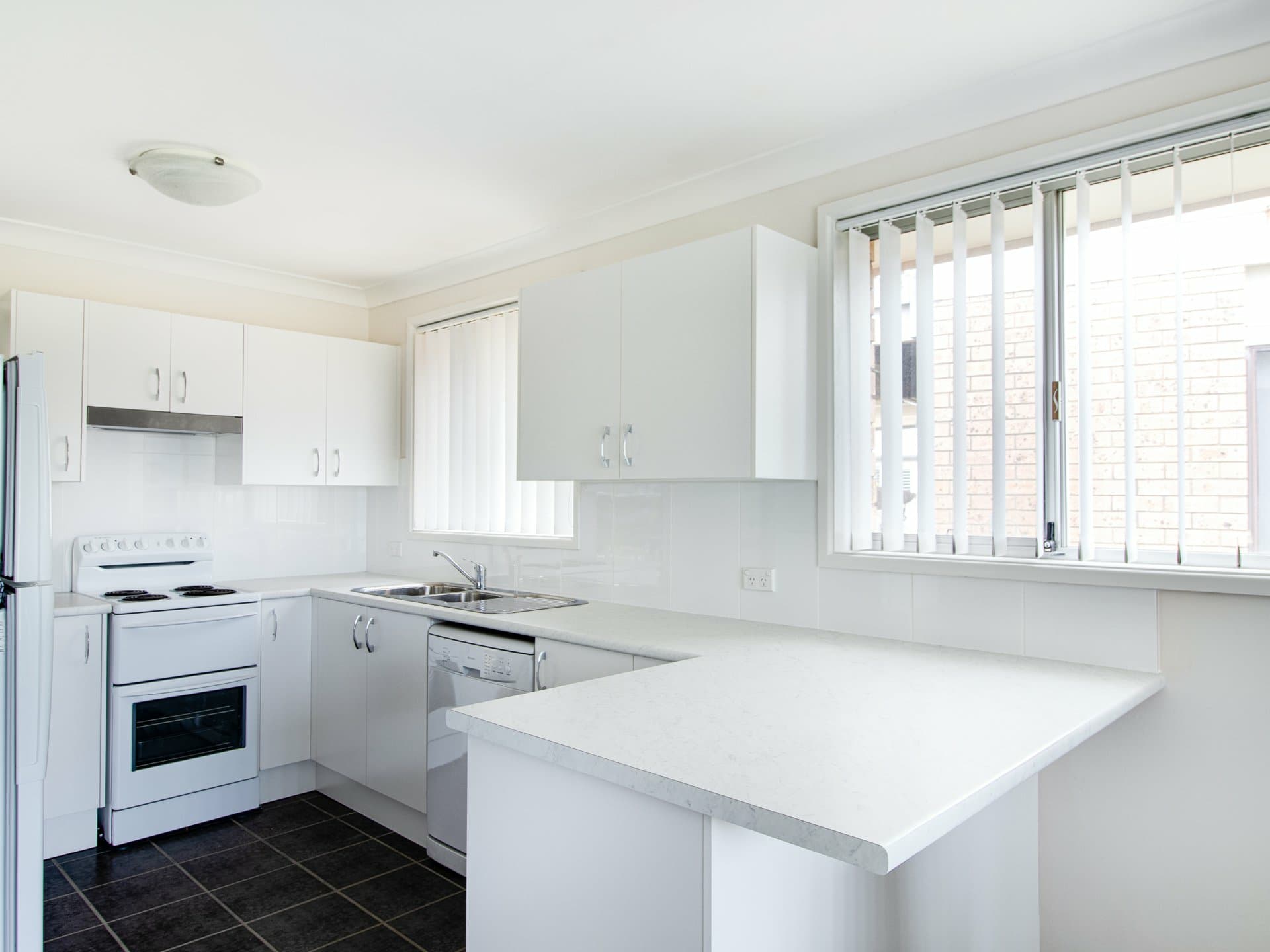 17 Ray Street, Sussex Inlet, Sussex Inlet - Thumbnail 2