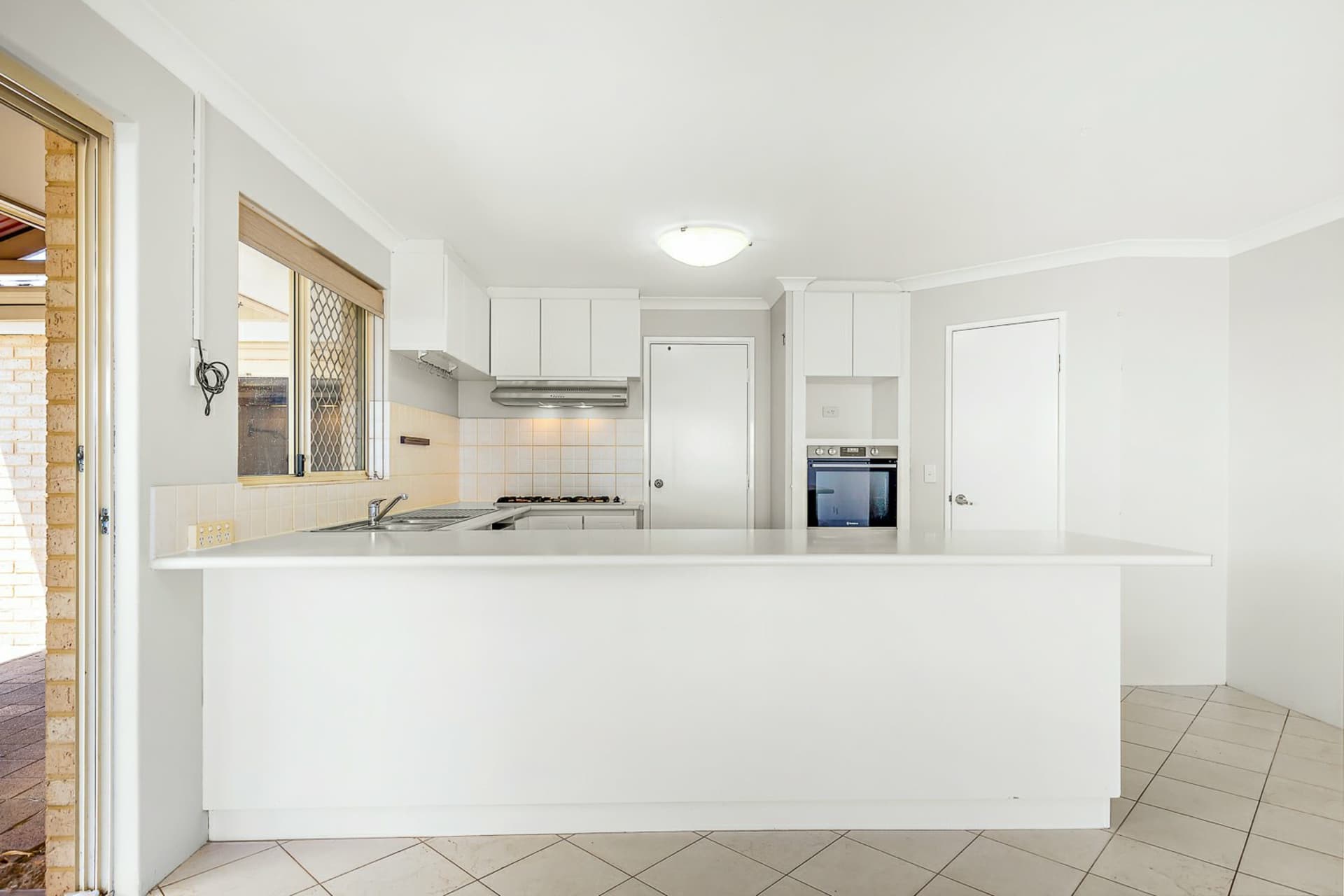 6 Holyrood Close, Orelia, Orelia - Thumbnail 7