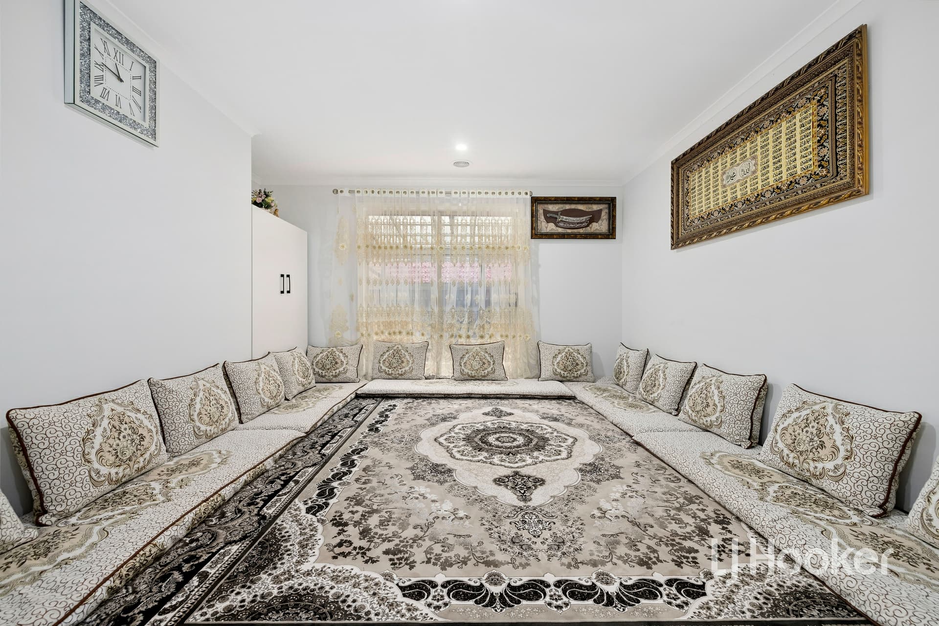 1 Hope Court, Cranbourne West, Cranbourne West - Thumbnail 8