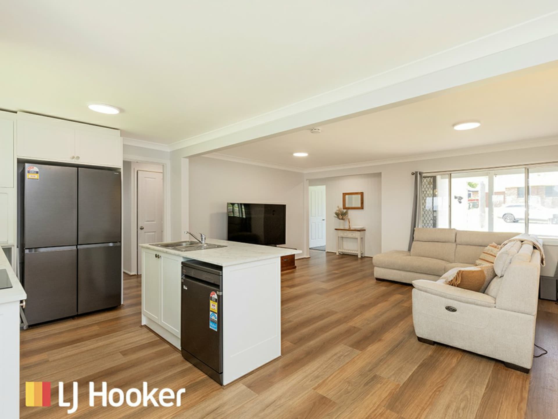 14 Milburn Road, Oxley Vale, Oxley Vale - Thumbnail 5