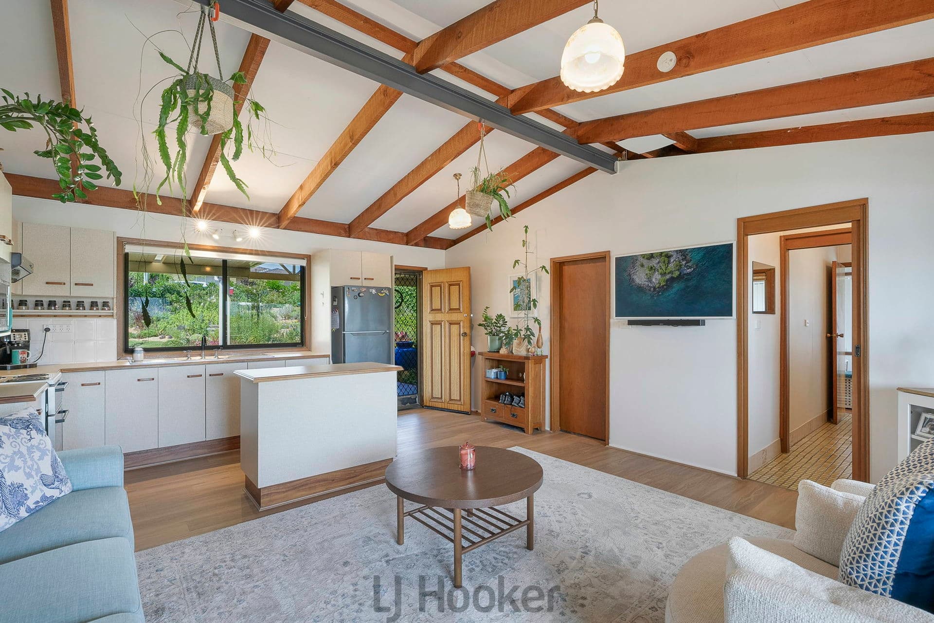 17 Arcadia Street, Arcadia Vale, Arcadia Vale - Thumbnail 2