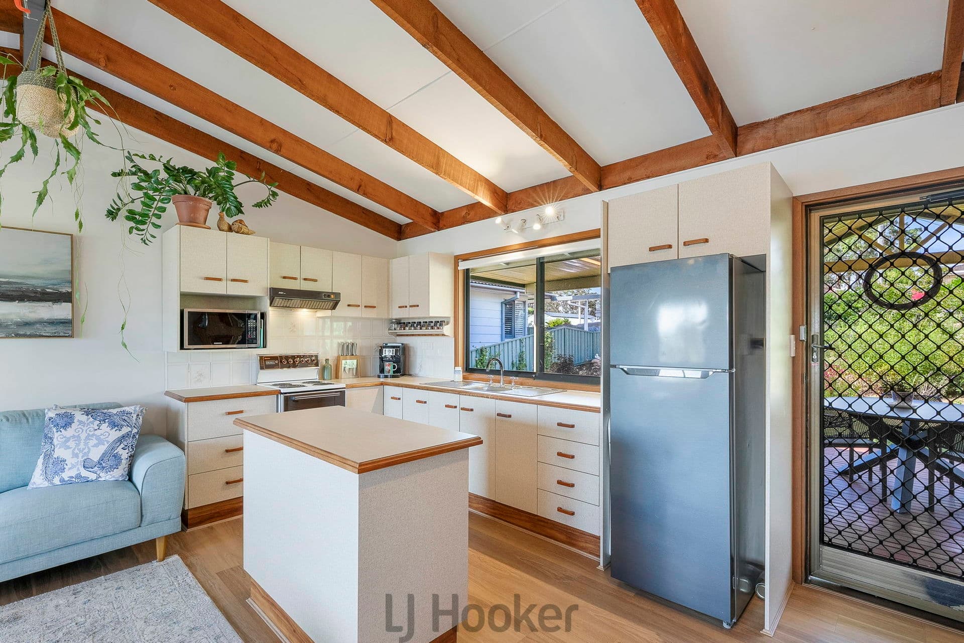 17 Arcadia Street, Arcadia Vale, Arcadia Vale - Thumbnail 3