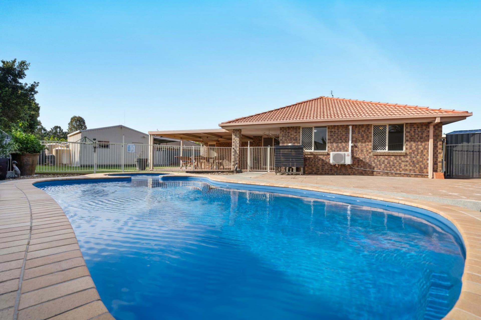 8 Hollyfern Court, Oxenford, Oxenford - Thumbnail 3