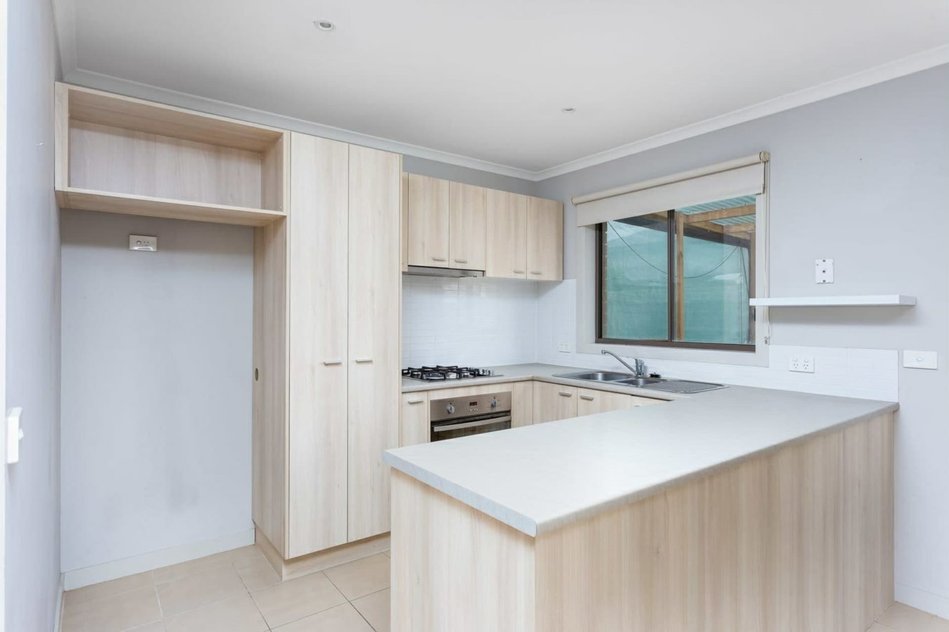 9/3 Campaspe Way, Point Cook, Point Cook - Thumbnail 4