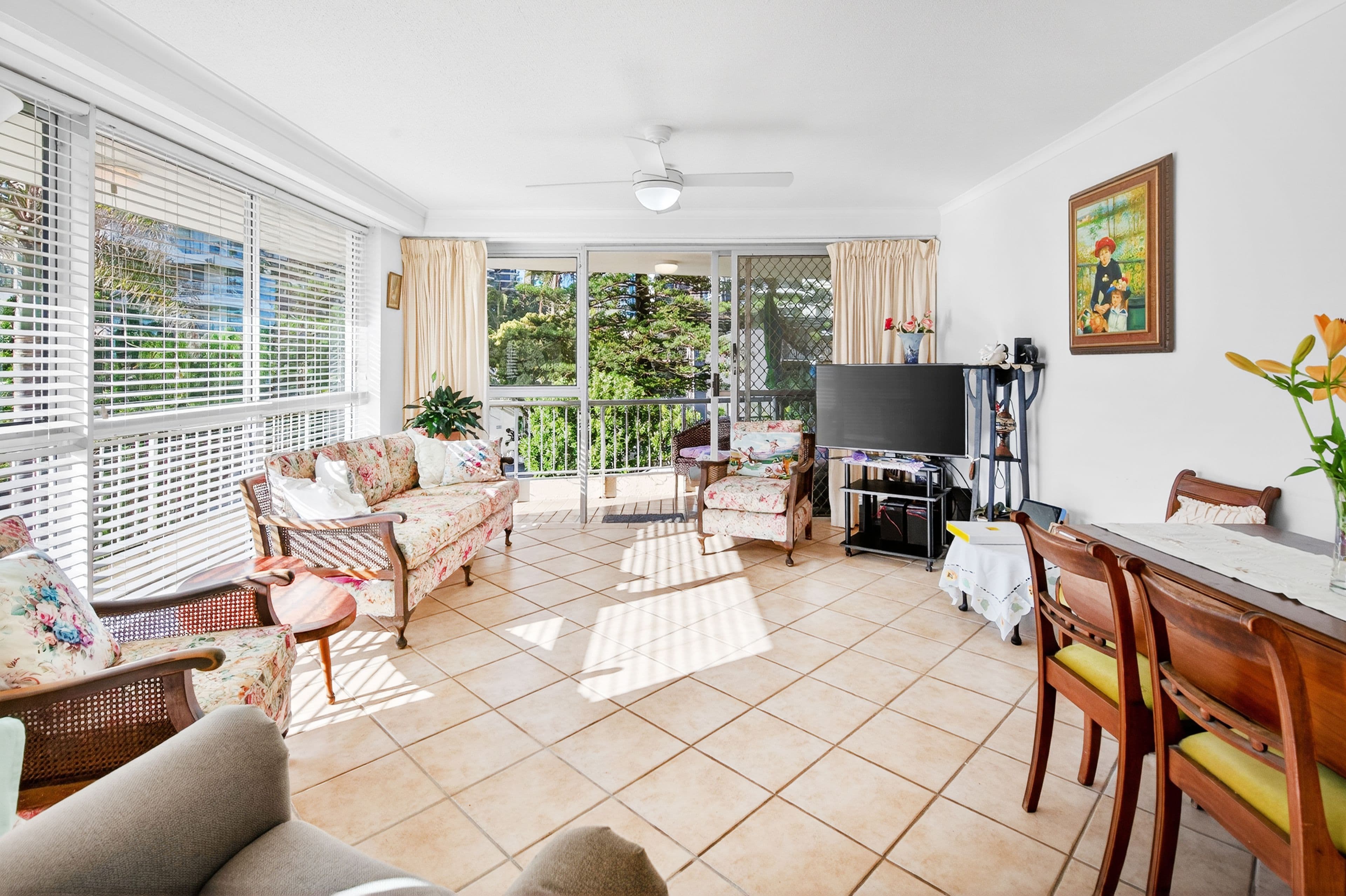10 Vista Street, Surfers Paradise QLD 4217, Surfers Paradise - Thumbnail 2
