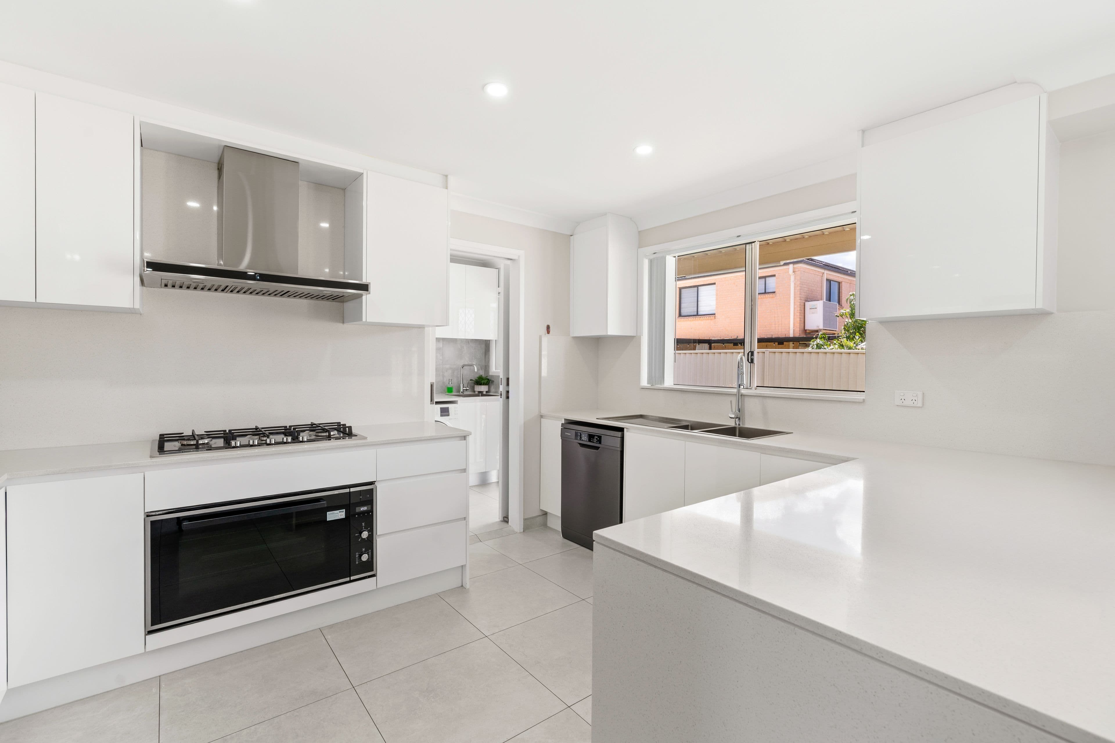 84 Scottsdale Circuit, West Hoxton NSW 2171, West Hoxton - Thumbnail 6
