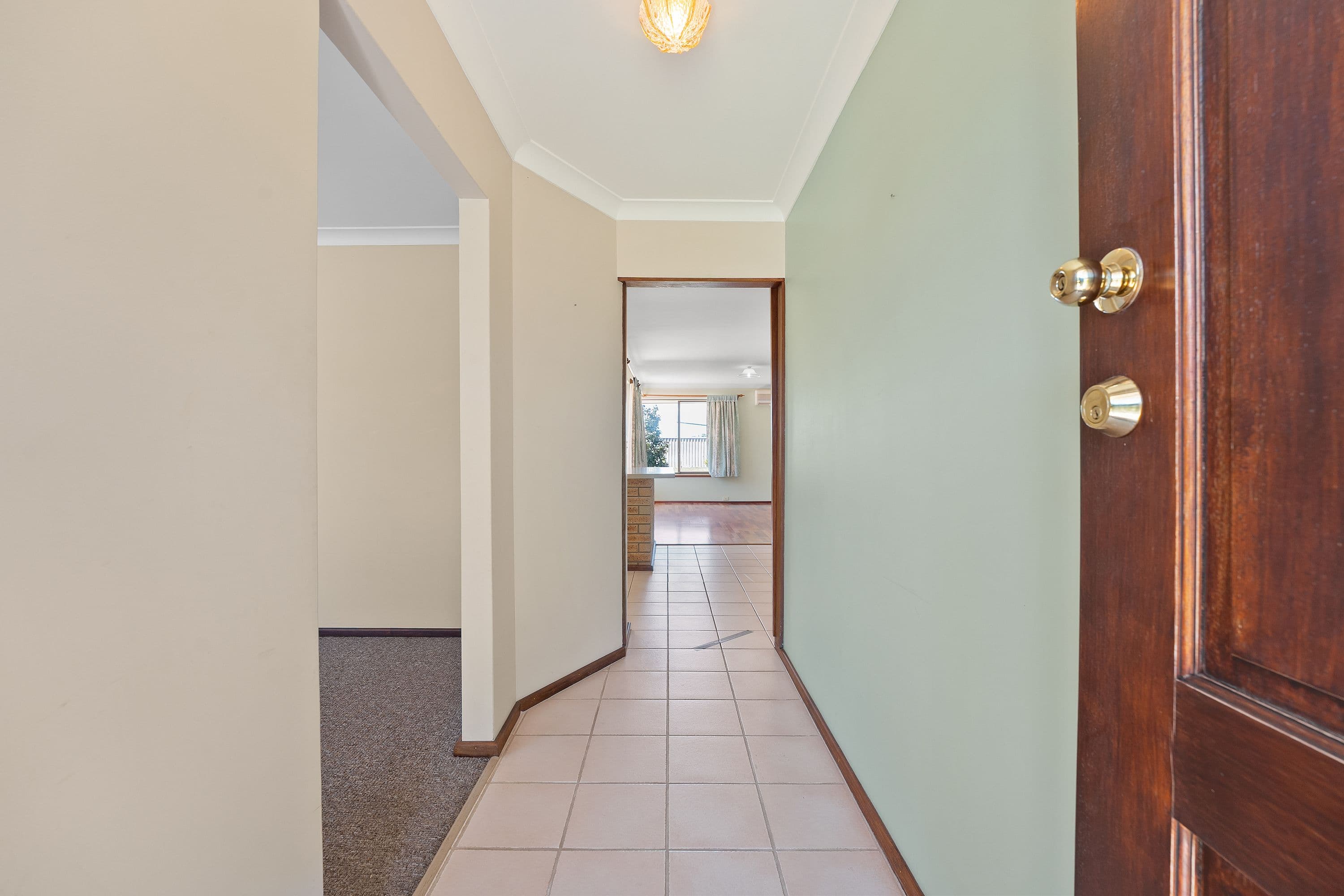 14 Leeder Street, Safety Bay WA 6169, Safety Bay - Thumbnail 3