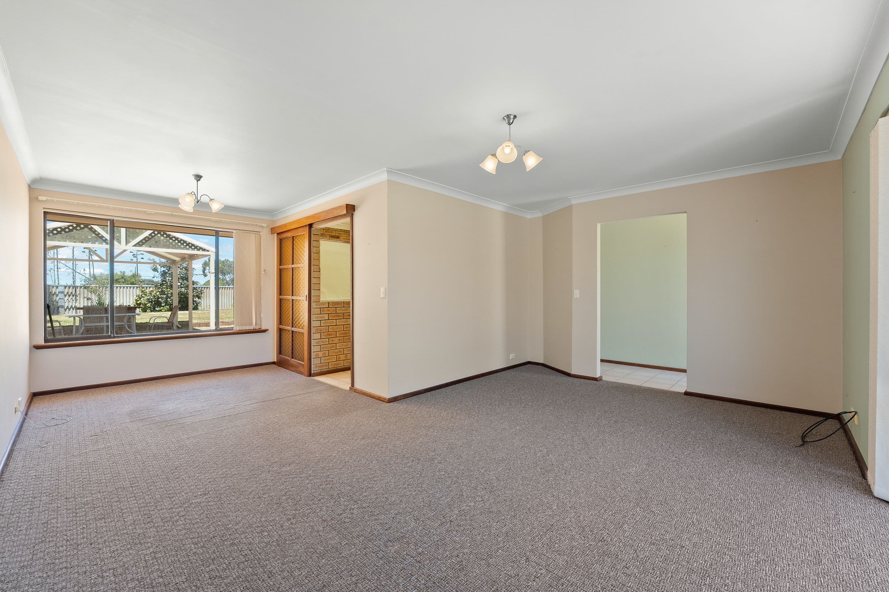 14 Leeder Street, Safety Bay WA 6169, Safety Bay - Thumbnail 5