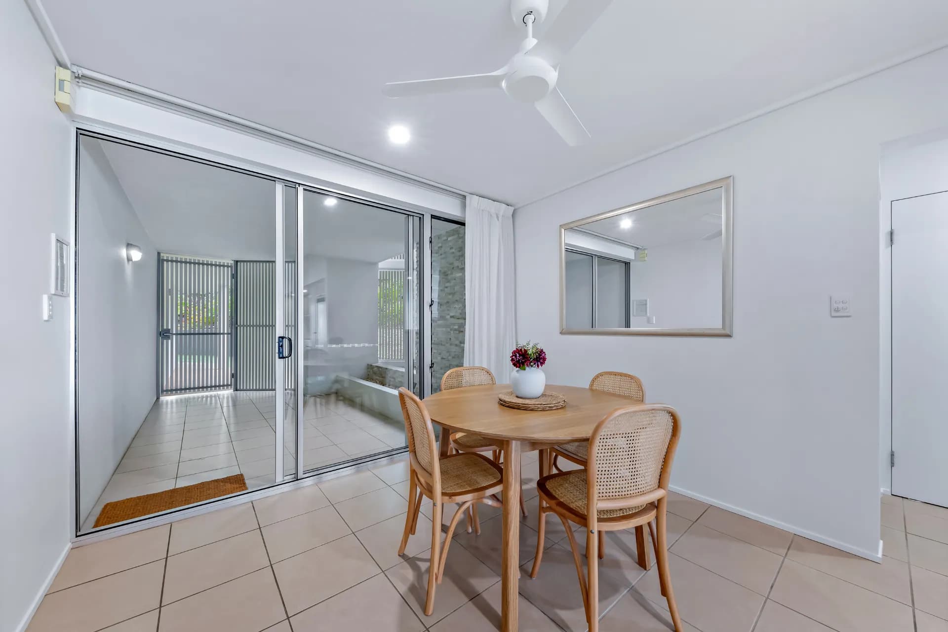 9/18 Seaview Drive, Airlie Beach., Airlie Beach - Thumbnail 8
