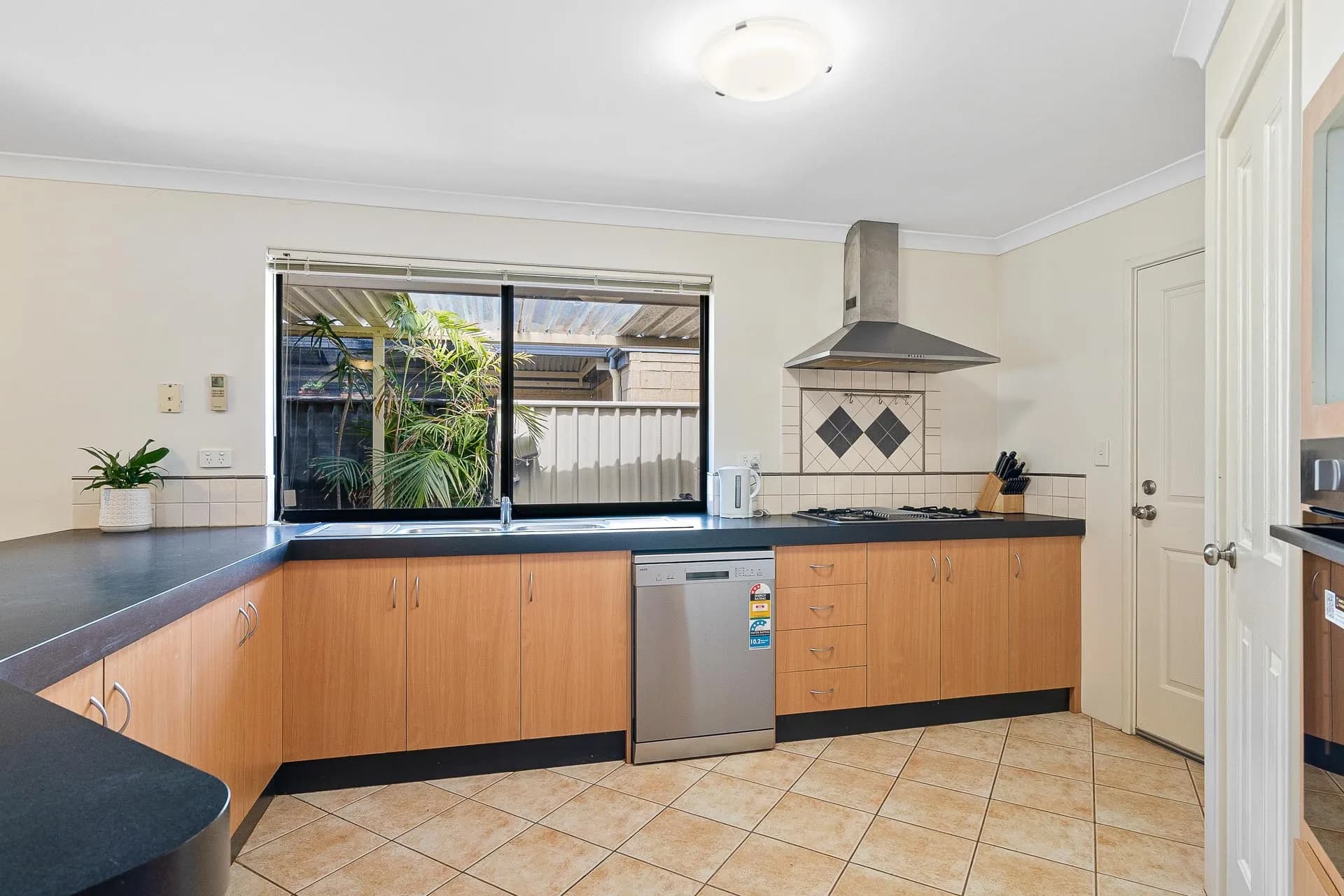 22 Columbus Street, Dudley Park., Dudley Park - Thumbnail 4