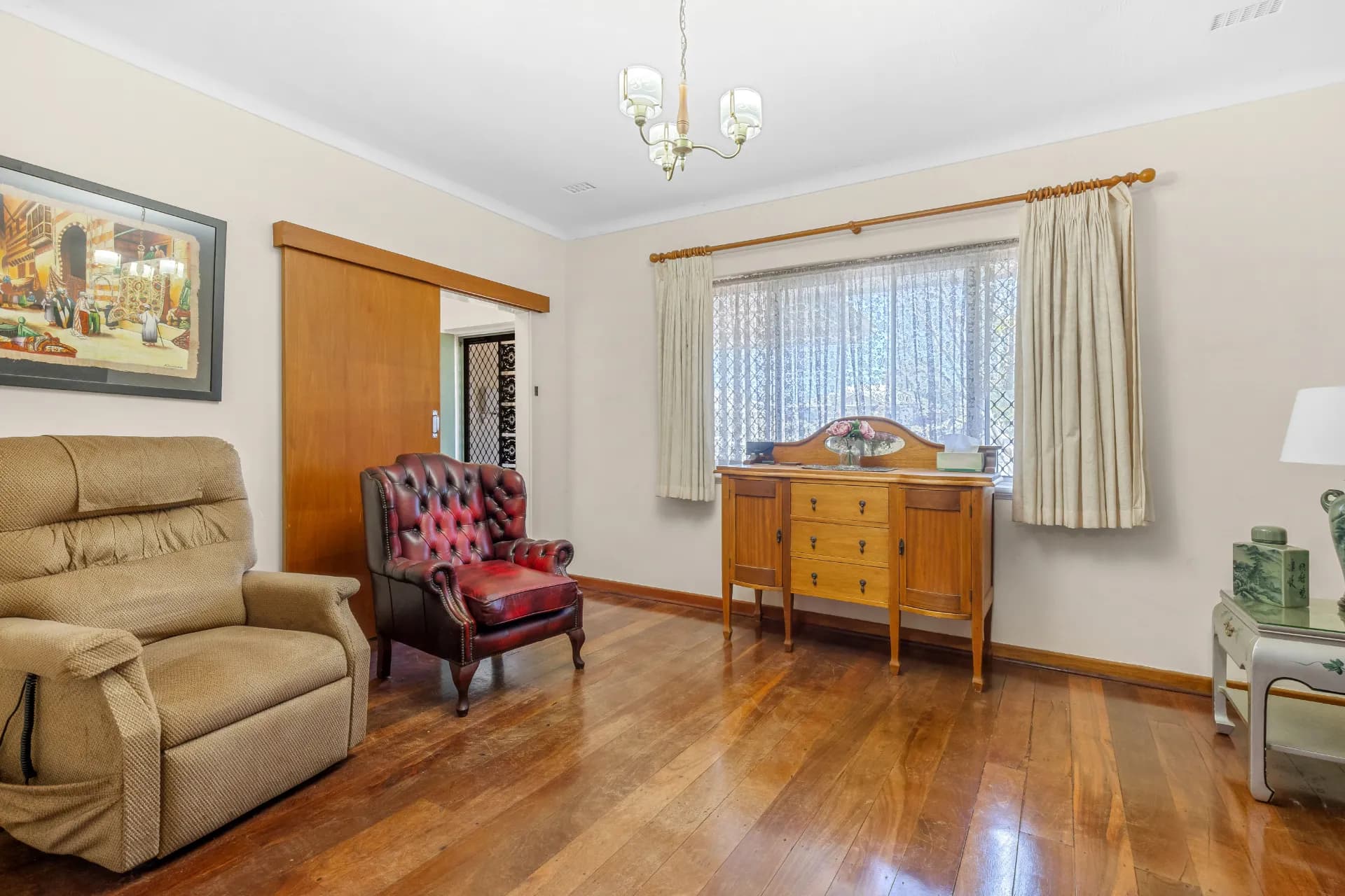 11 Broad Street, Kensington., Kensington - Thumbnail 6