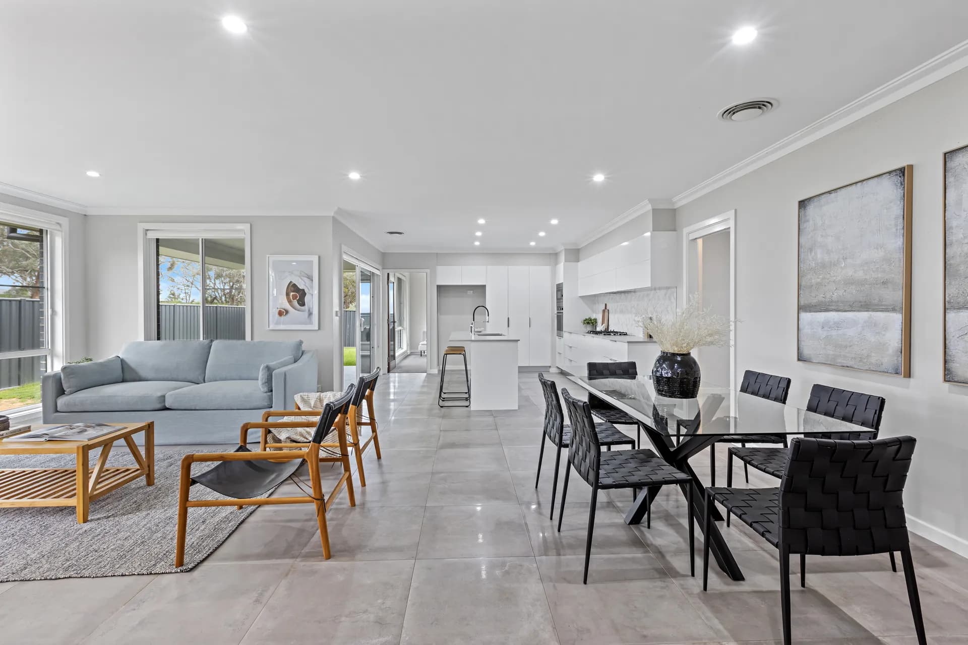27 Stevenson Way, Orange., Orange - Image 1