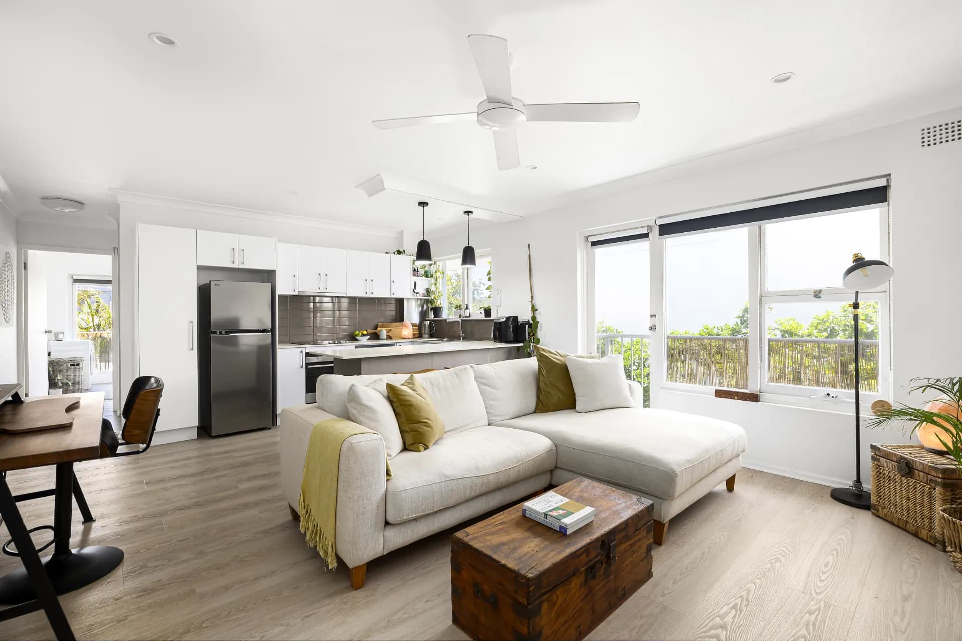 8/42 Ocean Street, Narrabeen., Narrabeen - Thumbnail 2