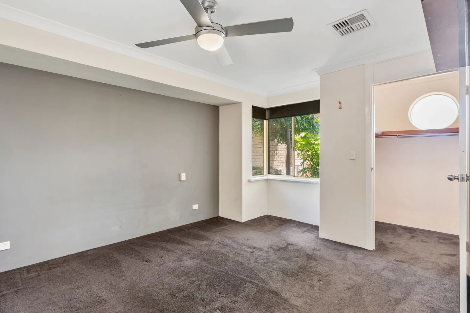30 Yorrell Place, Halls Head., Halls Head - Thumbnail 4