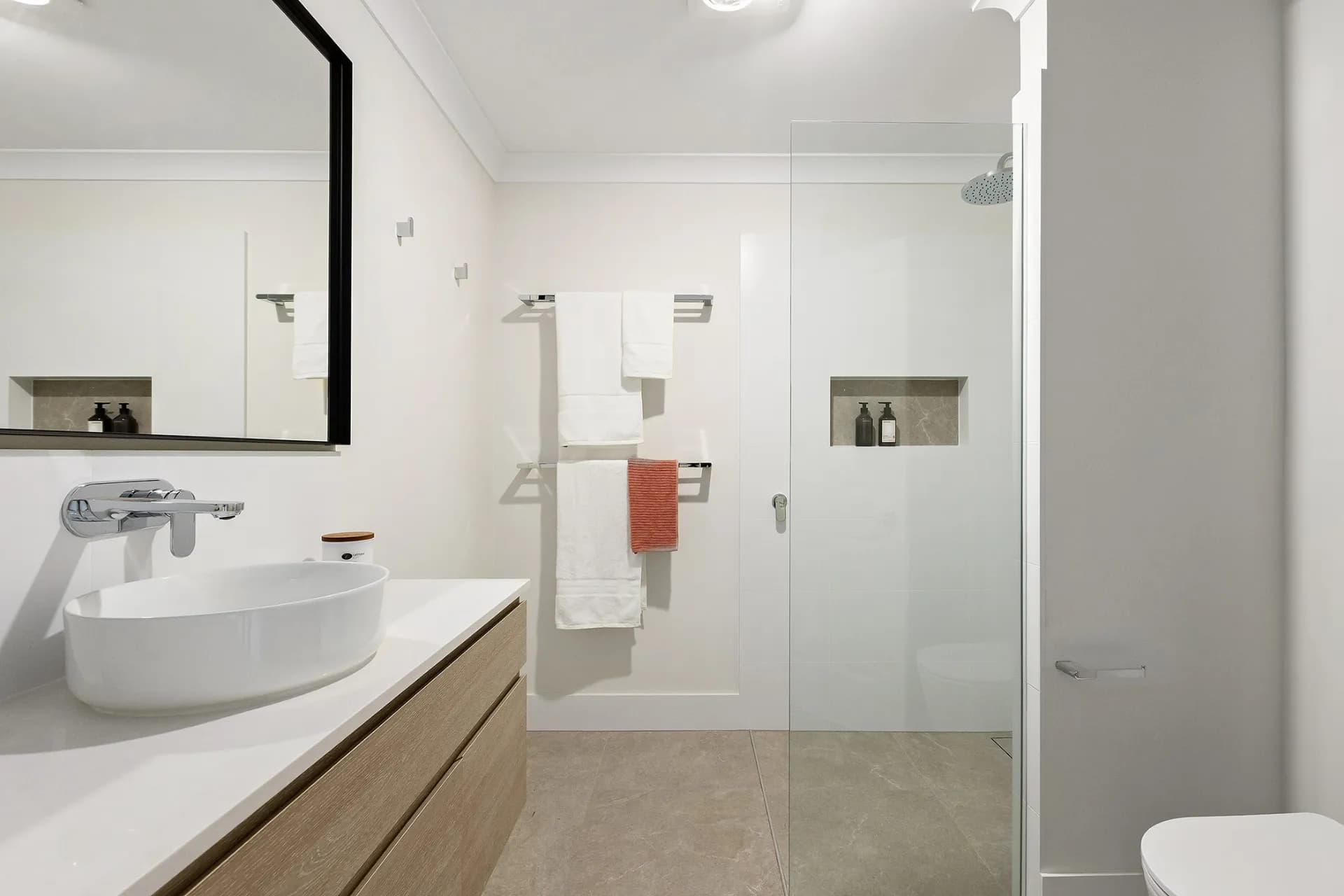 6/2-8 Bland  Road, Springwood., Springwood - Thumbnail 7