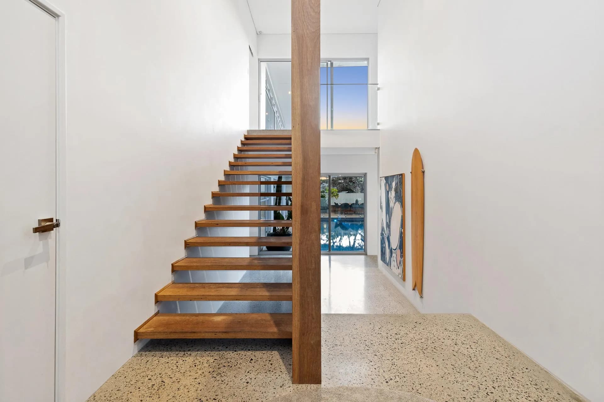 38 Sudbury Way, City Beach., City Beach - Thumbnail 4