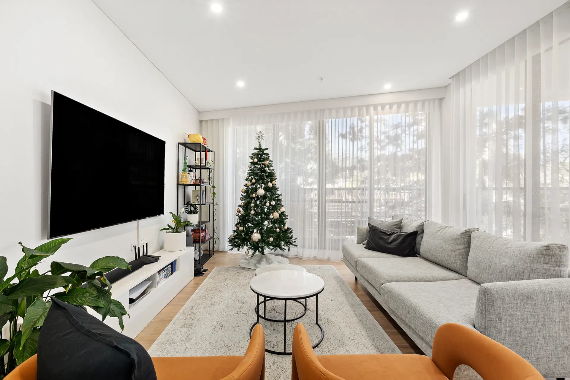 305/8 Shirley Street, Carlingford., Carlingford - Image 1