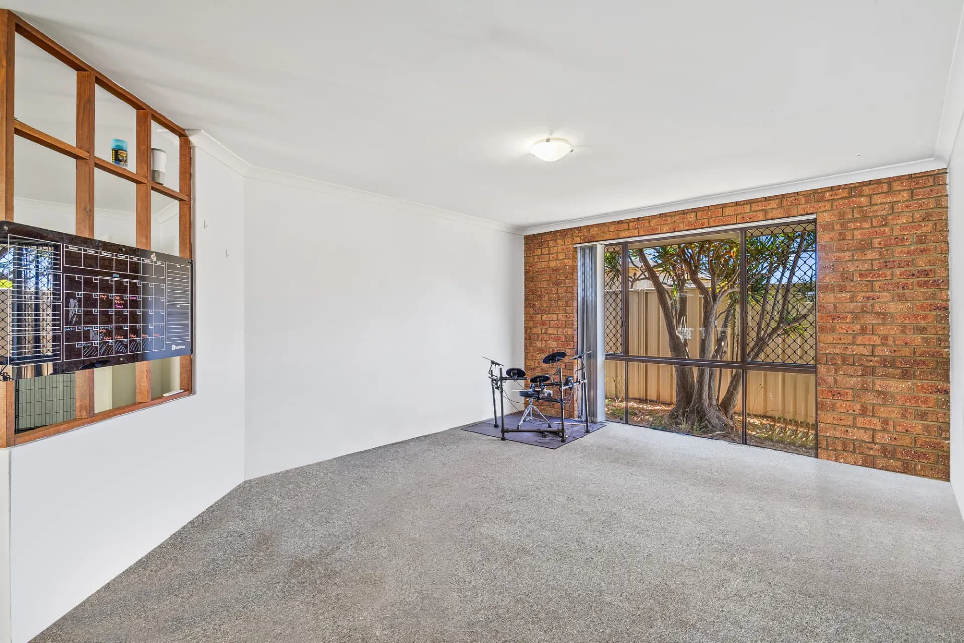 5 Waterfall Cove, Greenfields., Greenfields - Thumbnail 8