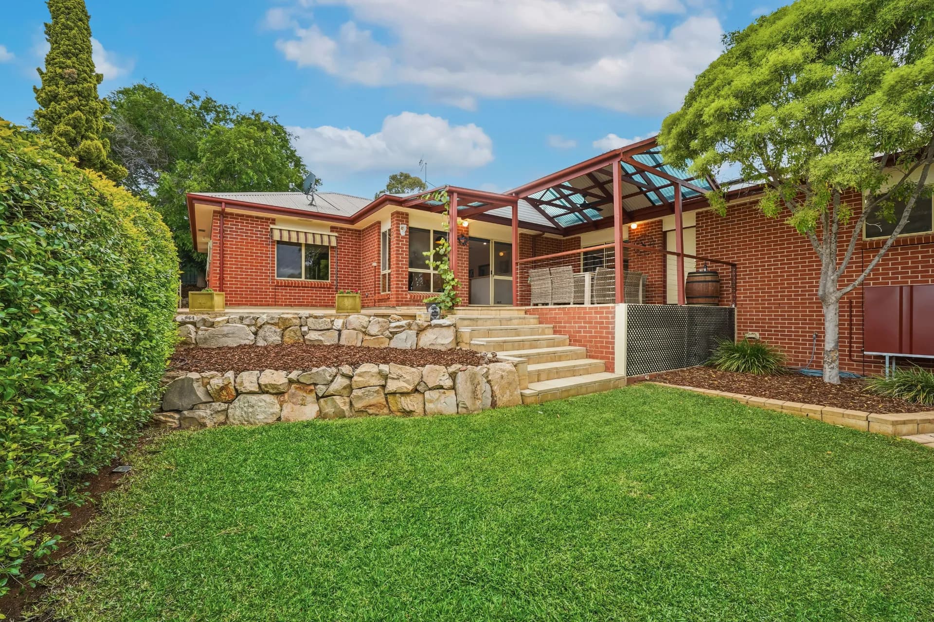 5 Honeysuckle Drive, Hillbank., Hillbank - Thumbnail 2